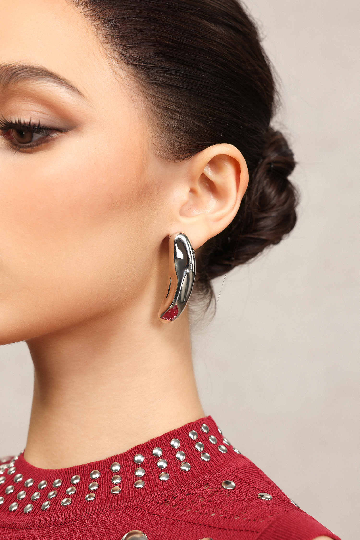 Inya Metal Asymmetric Silver Earrings