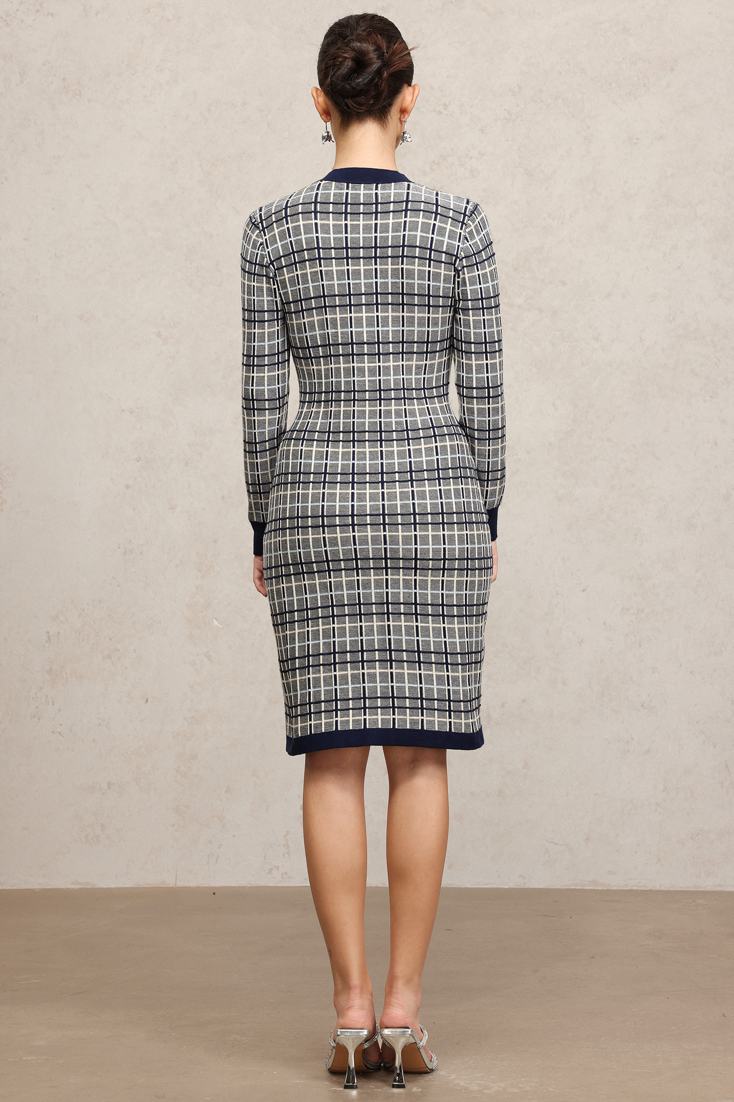 Kosala Round Neck Long Sleeves Houndstooth Midi Dress