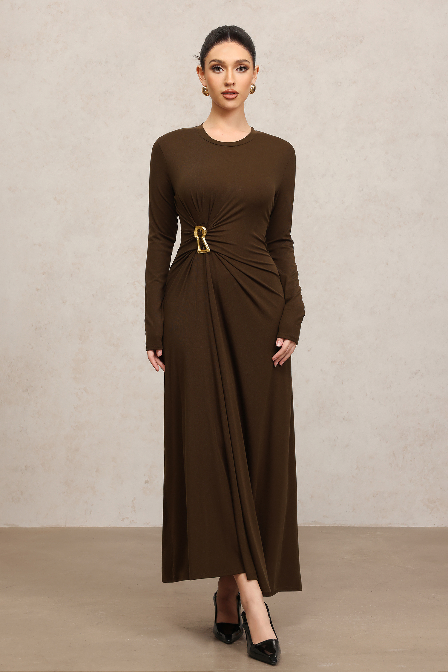 Koko Round Neck Long Sleeves Folds Maxi Dress