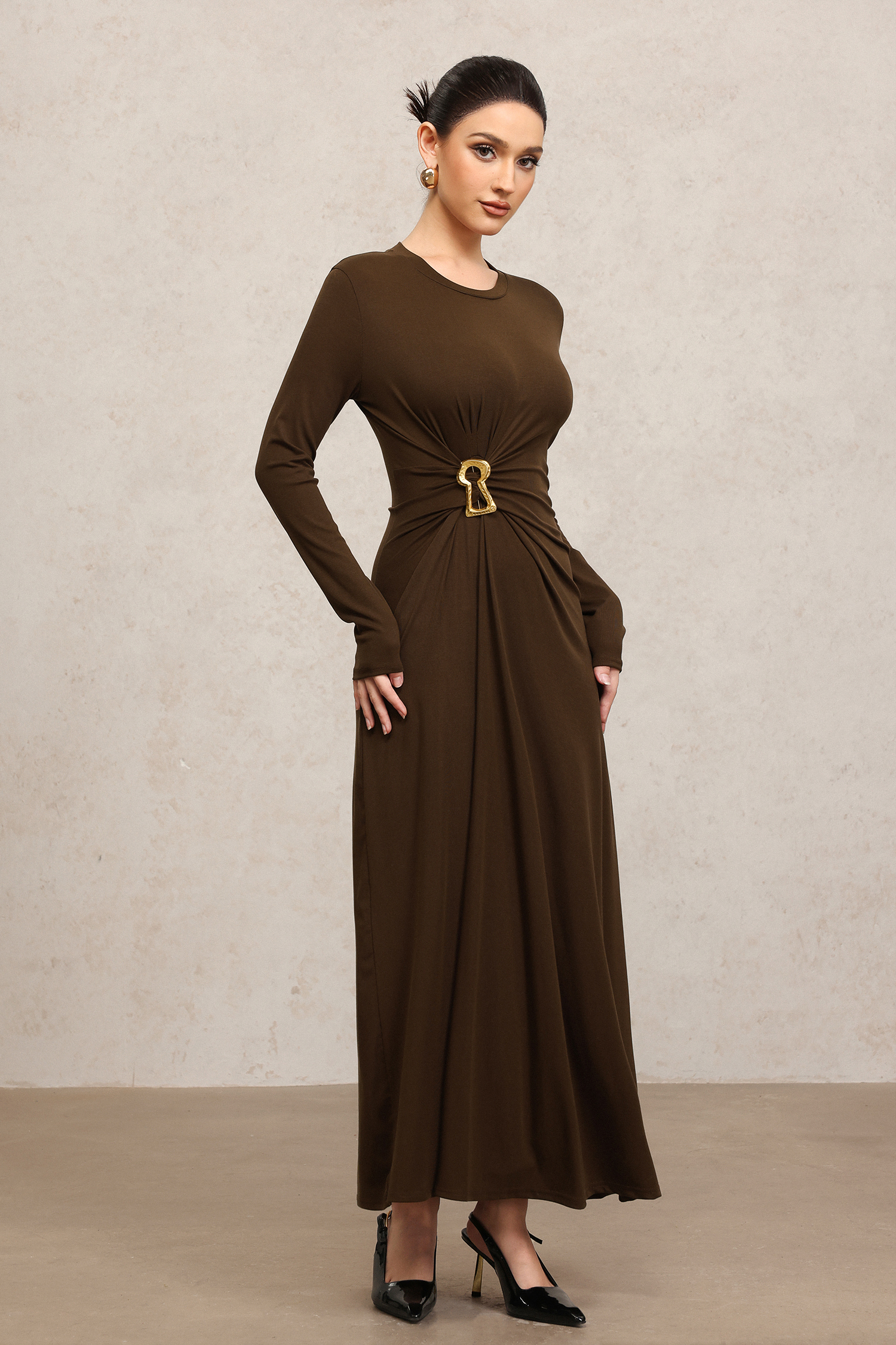 Koko Round Neck Long Sleeves Folds Maxi Dress