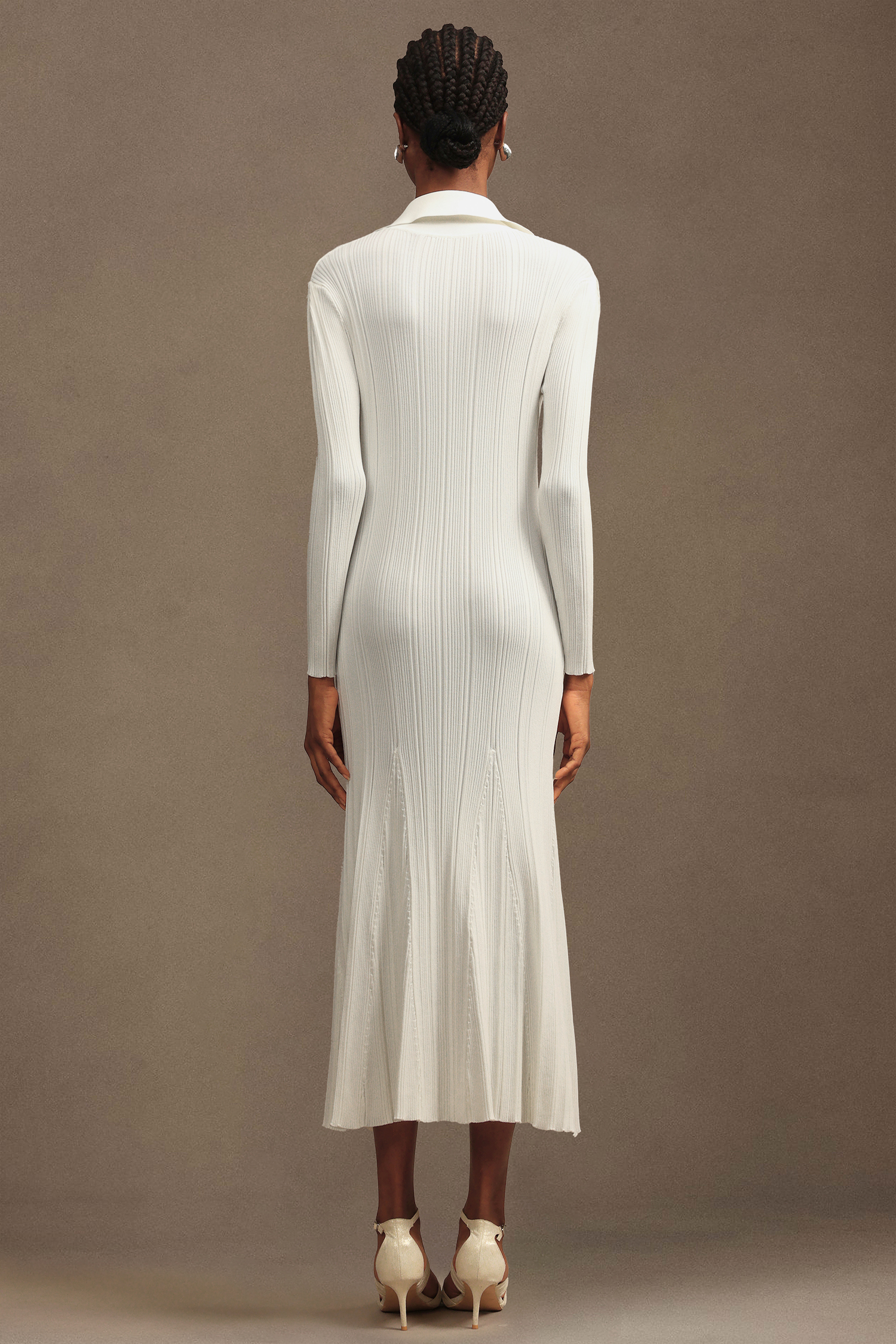 Hoshi Elegant Contour Long Sleeve Knit Maxi Dress