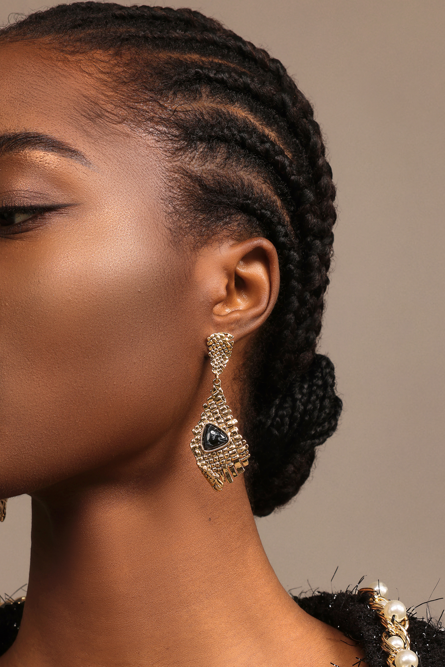 Nurda Irregular Weaving Style Earrings