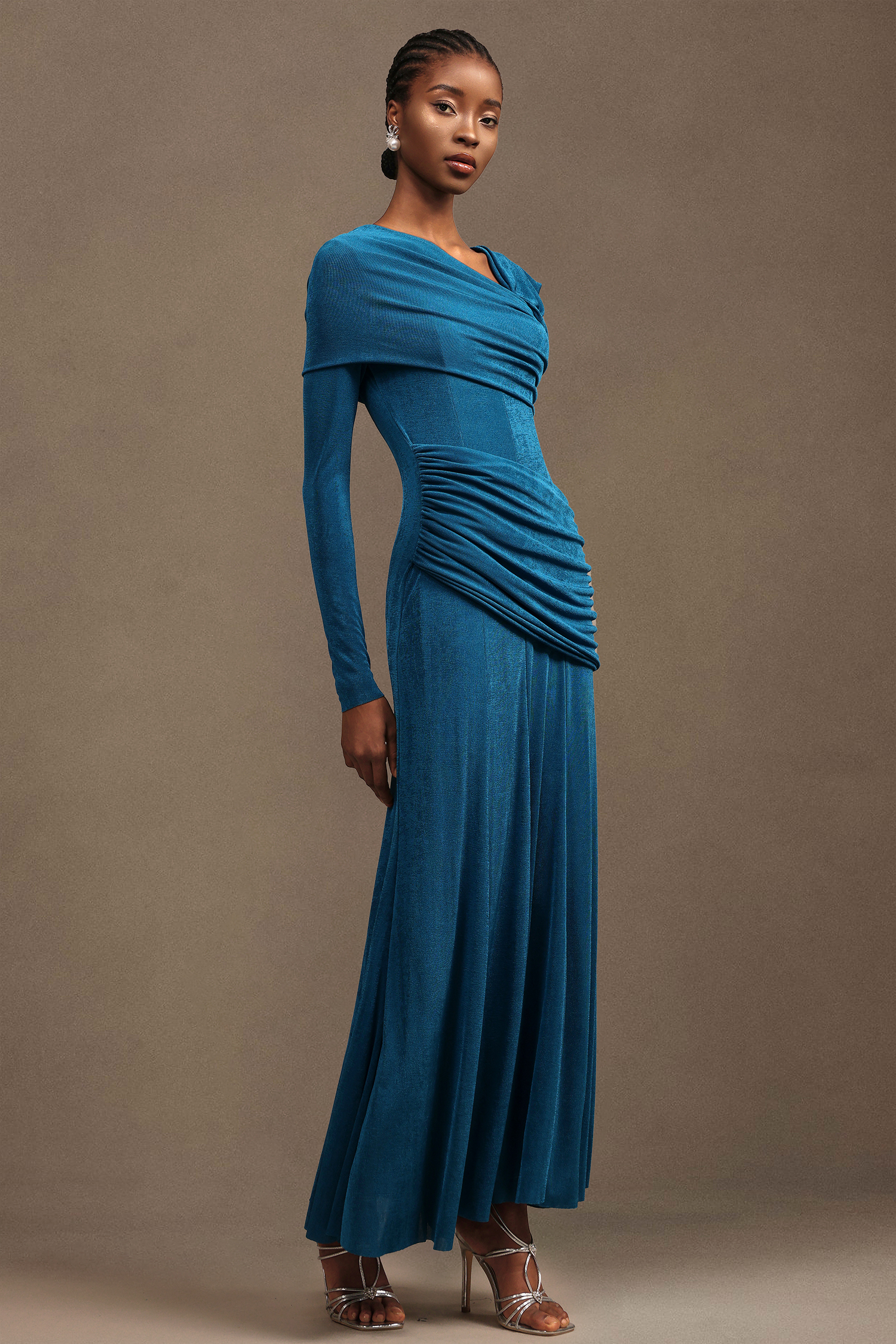 Luysa Elegant Contour One Shoulder Ruched Knit Maxi Dress