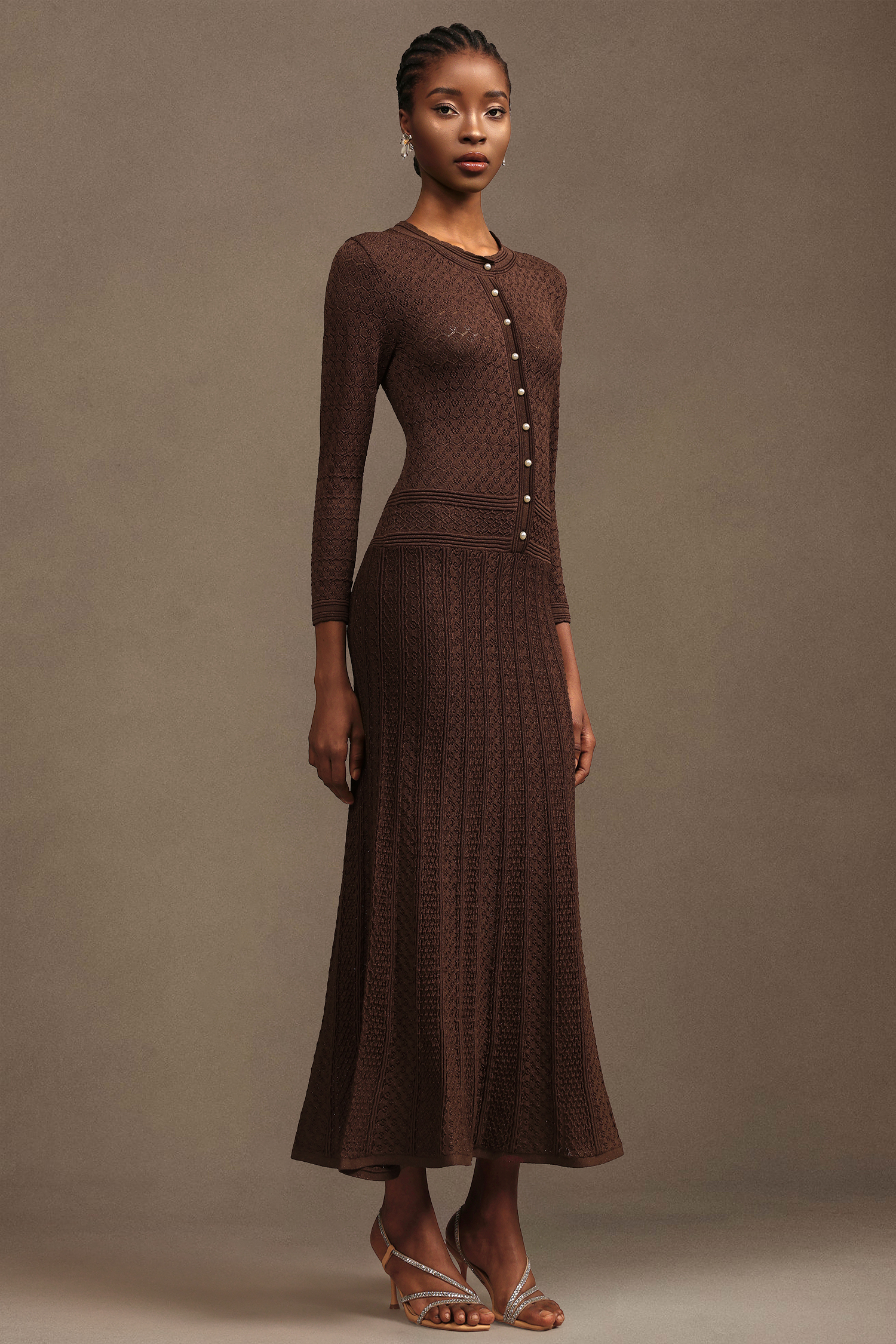 Varuni Elegant Contour Long Sleeve Textured Knit Maxi Dress
