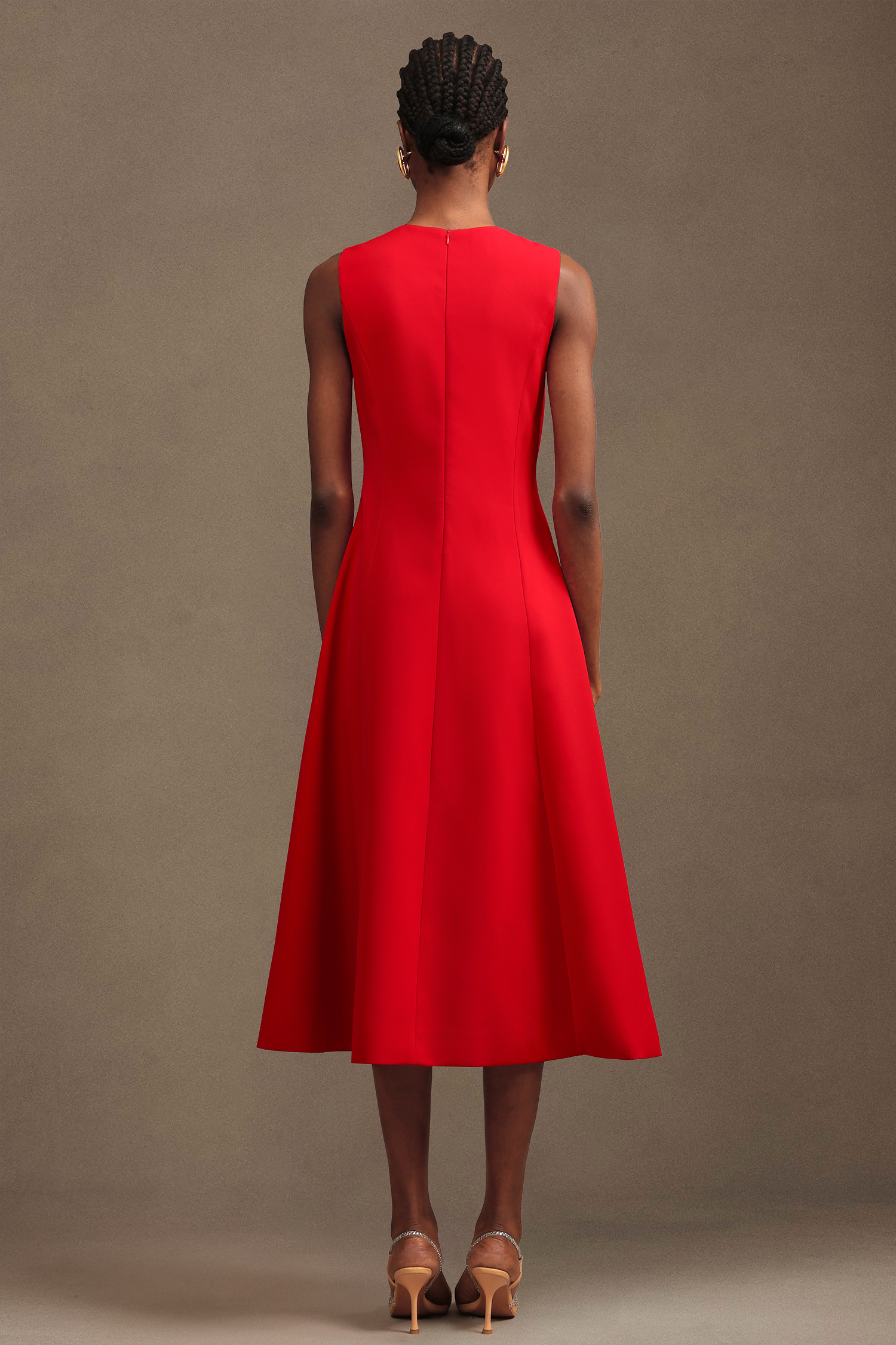 Juniper Elegant Tailored Round Neck Sleeveless Floral Woven Maxi Dress