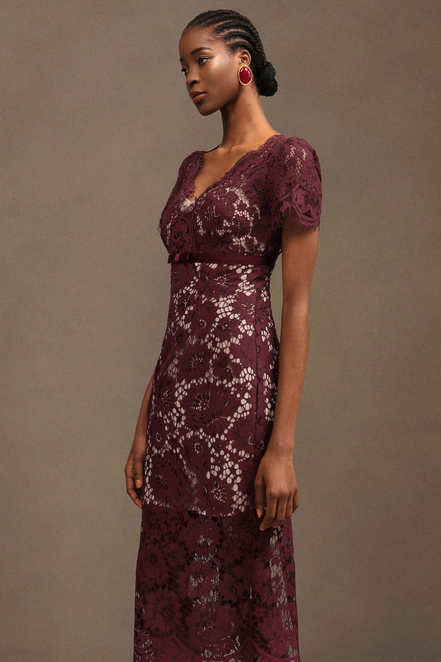 Faithe Elegant Contour V Neck Short Sleeve Floral Lace Midi Dress