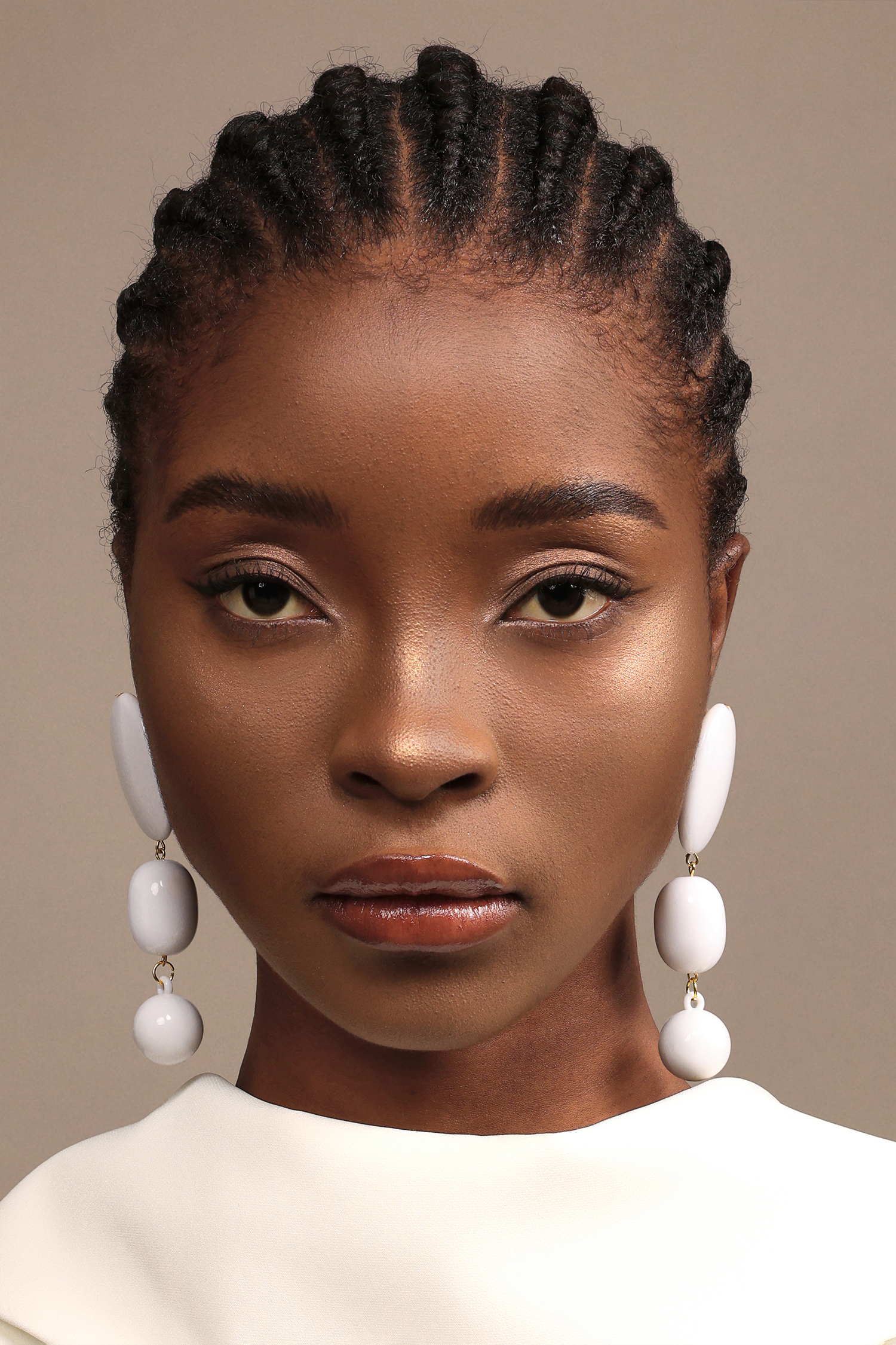 Ottie Oval Assembling Pearl Earrings