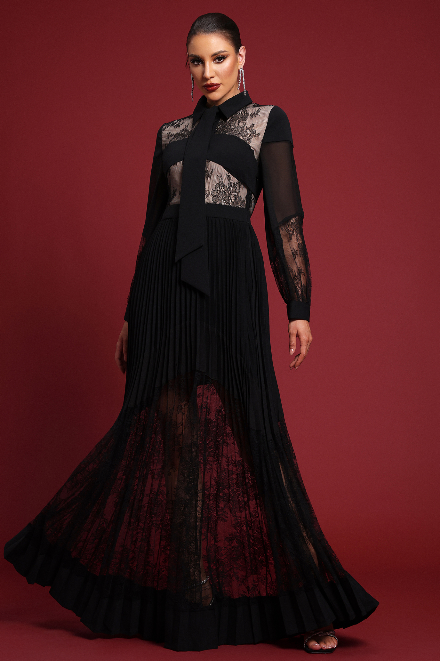 Ellyson Romantic Flowy Long Sleeve Cut out Lace Maxi Dress