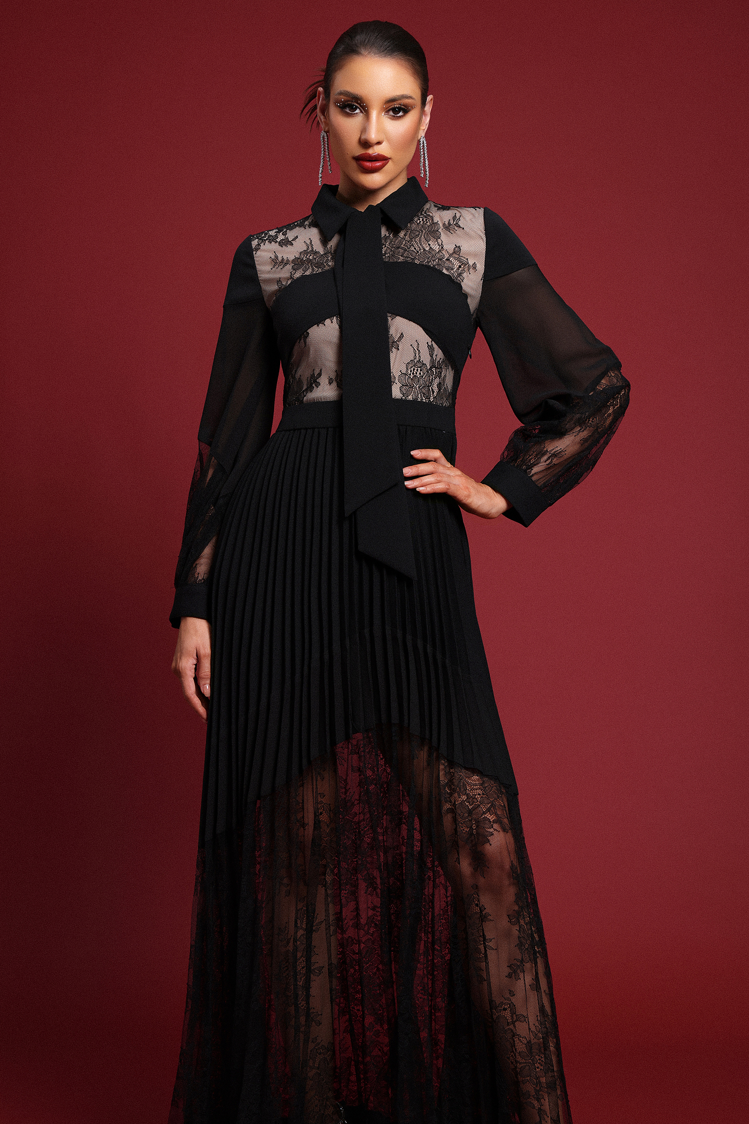 Ellyson Romantic Flowy Long Sleeve Cut out Lace Maxi Dress
