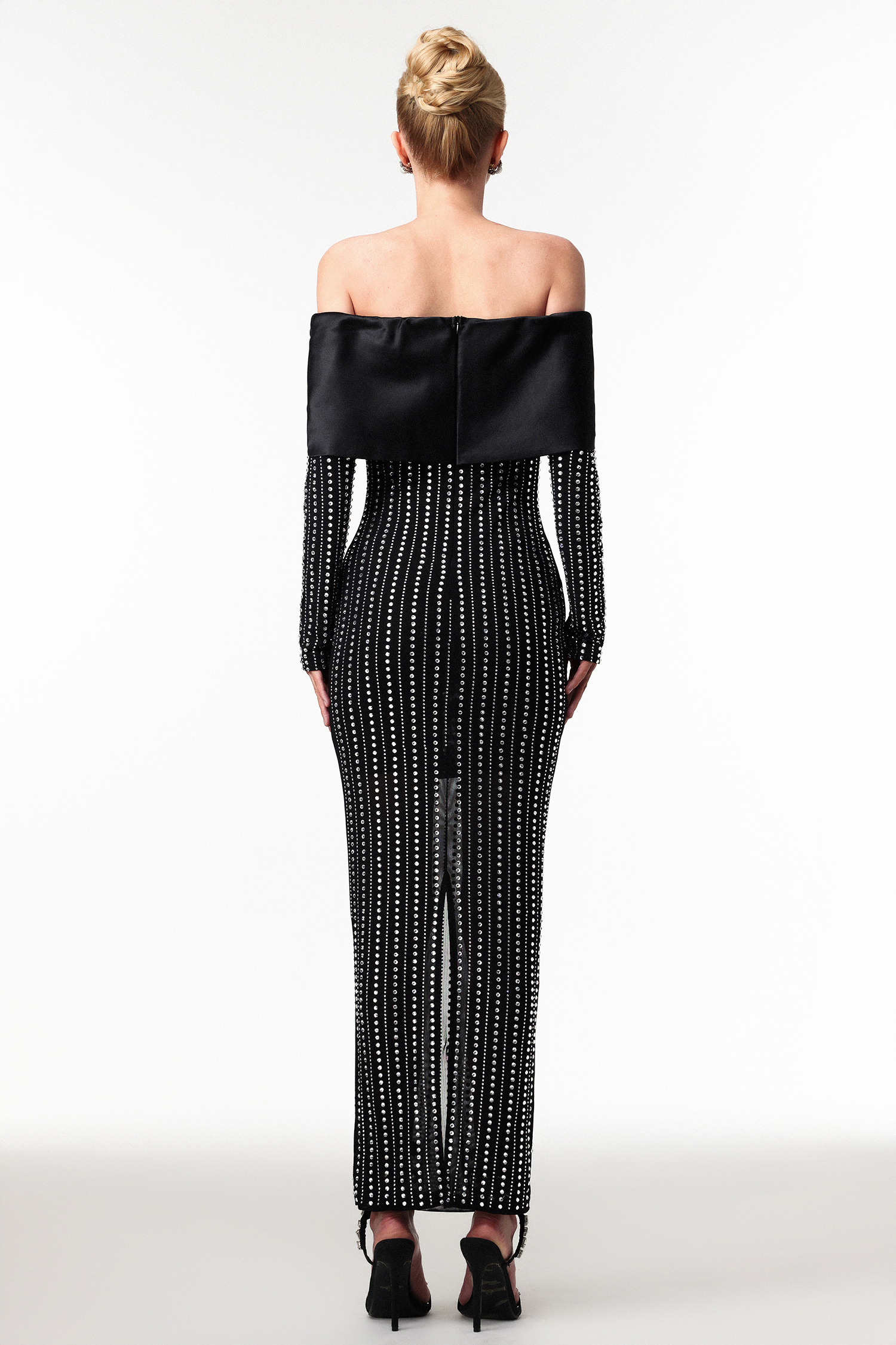 Uareni Elegant Contour Off Shoulder Crystal Floral Mesh Maxi Dress