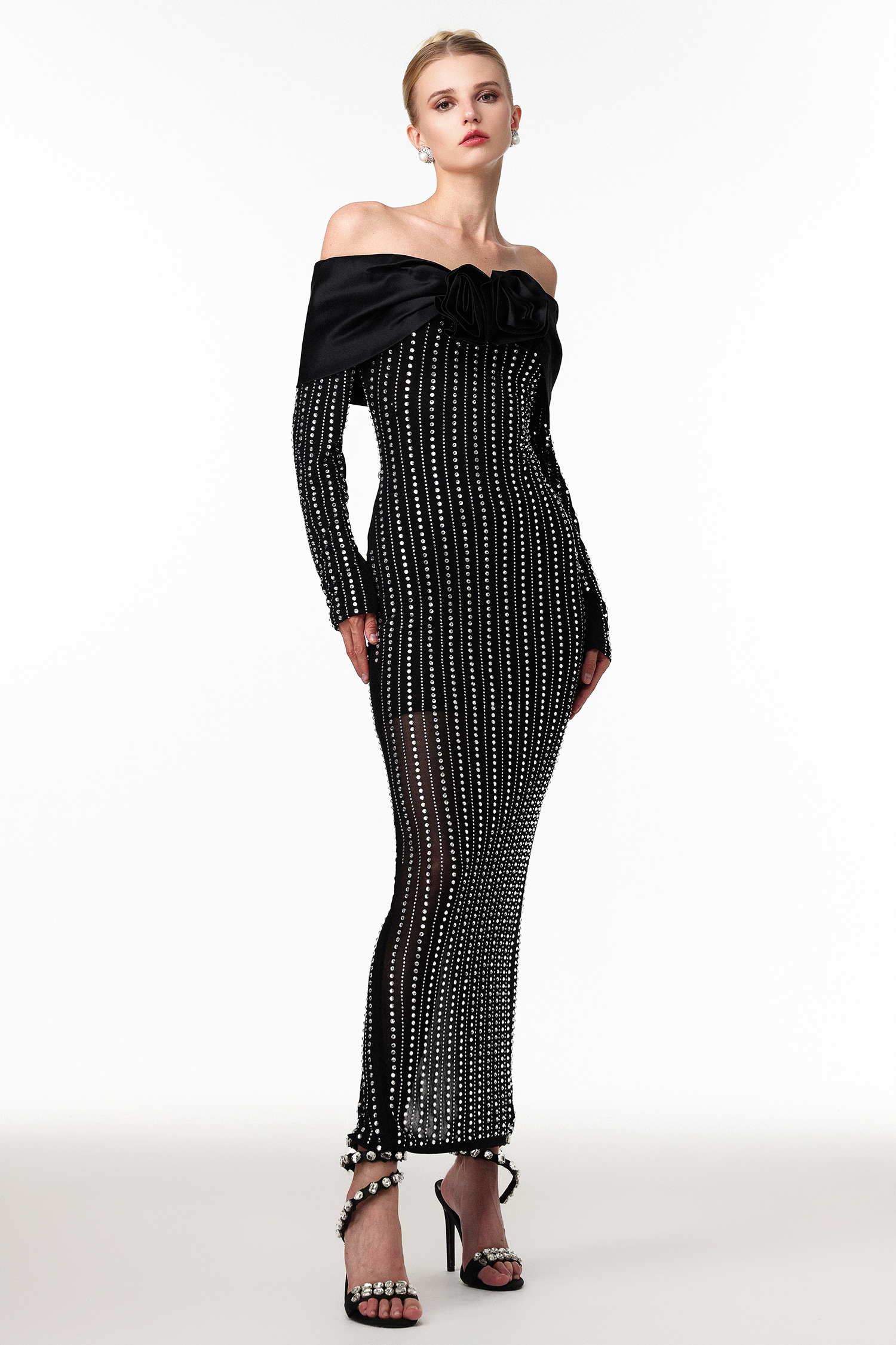 Uareni Elegant Contour Off Shoulder Crystal Floral Mesh Maxi Dress