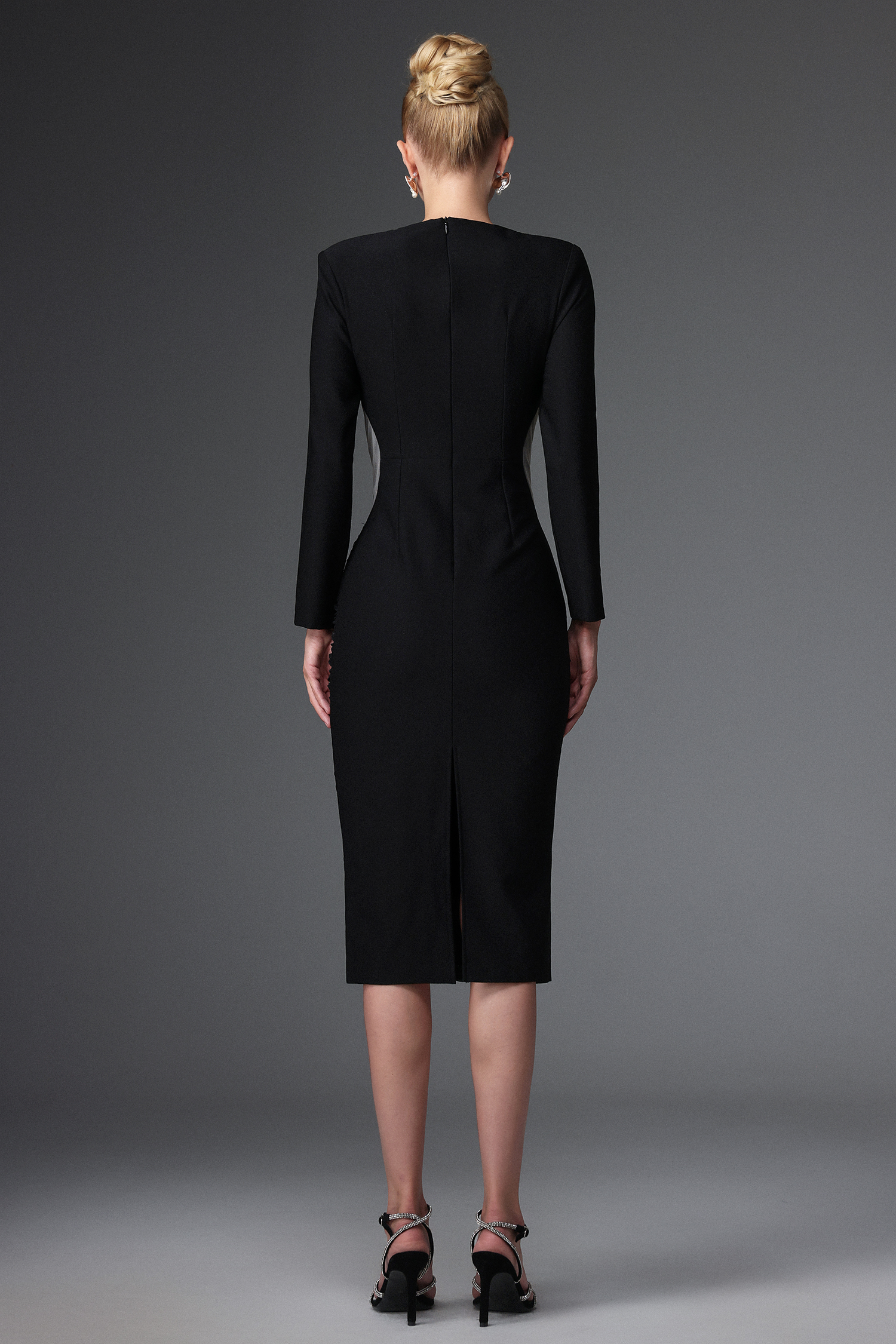 Starsha Elegant Contour Long Sleeve Ruched Sequin Maxi Dress