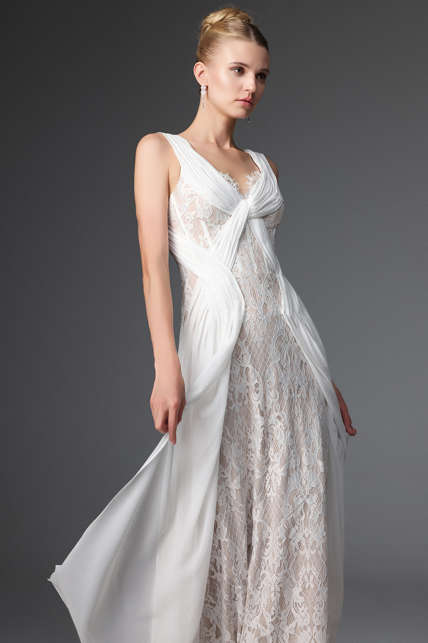Namia Romantic Flowy Sleeveless Ruched Lace Maxi Dress