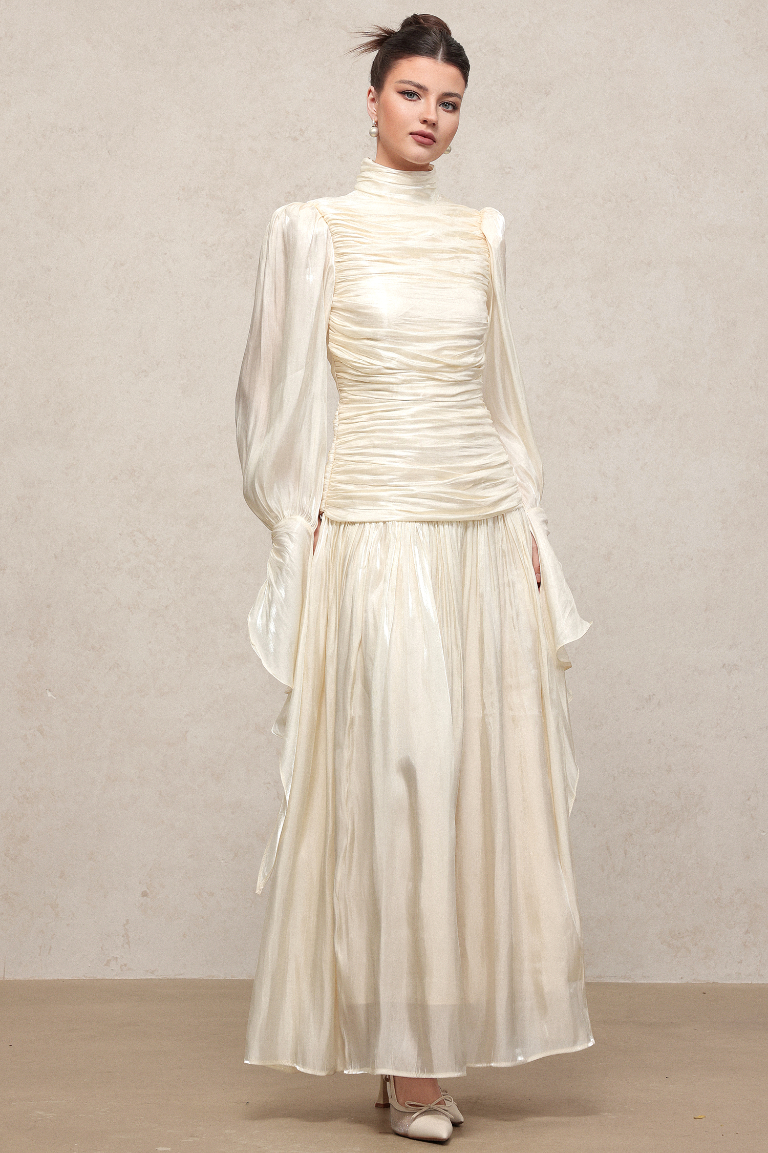 Viky Resort Waist-Defining Long Sleeve Ruched Woven Maxi Dress