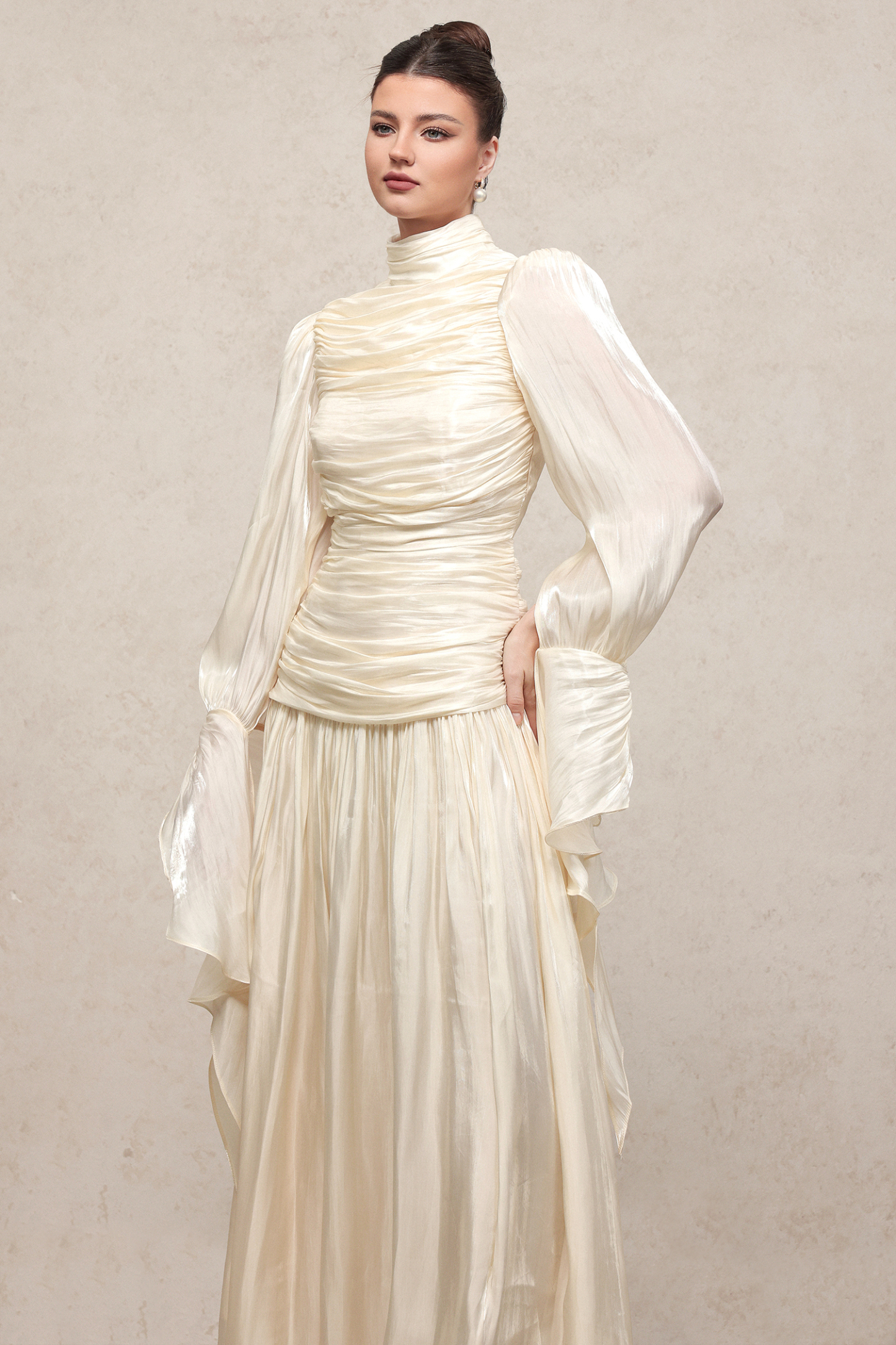 Viky Resort Waist-Defining Long Sleeve Ruched Woven Maxi Dress