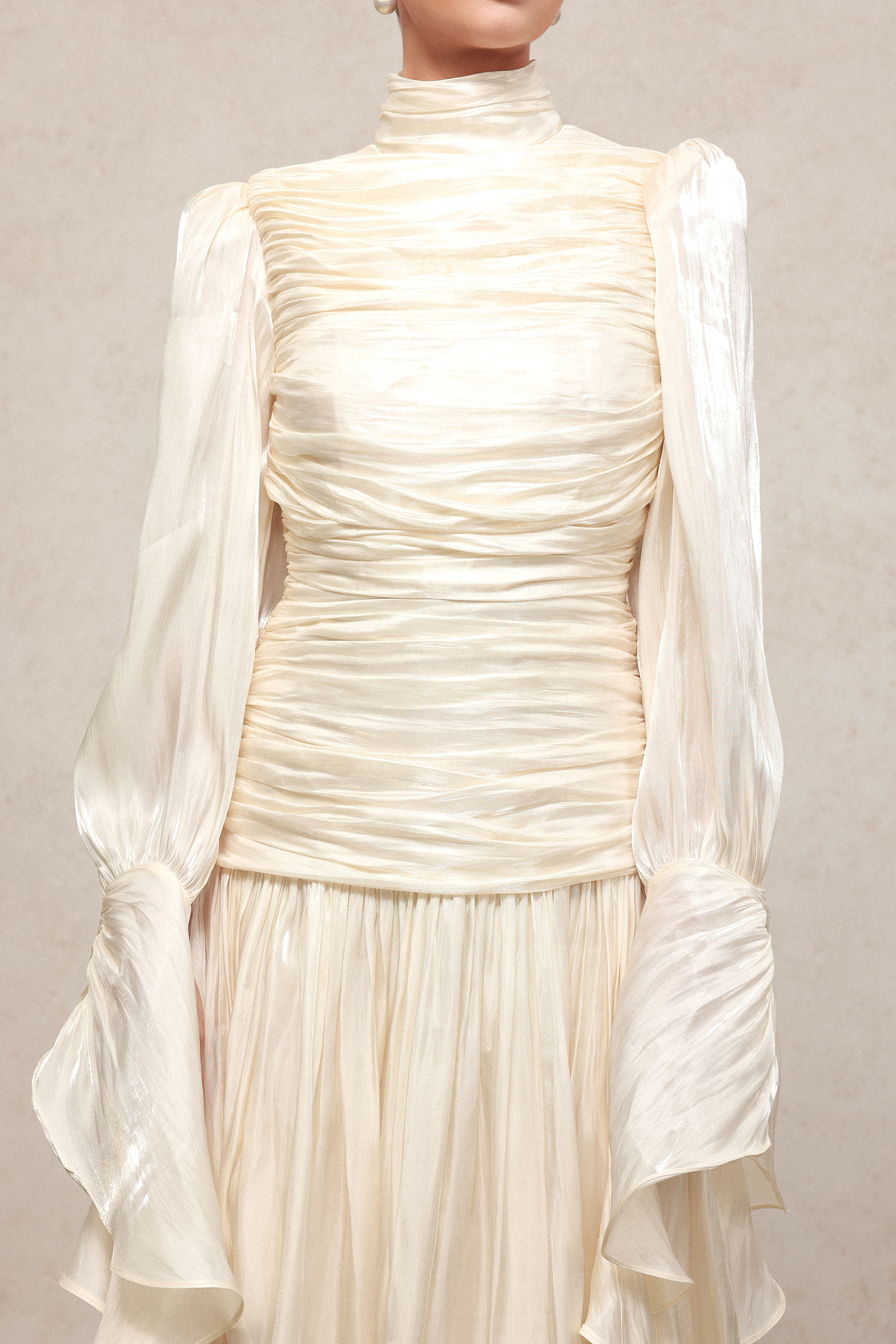 Viky Resort Waist-Defining Long Sleeve Ruched Woven Maxi Dress