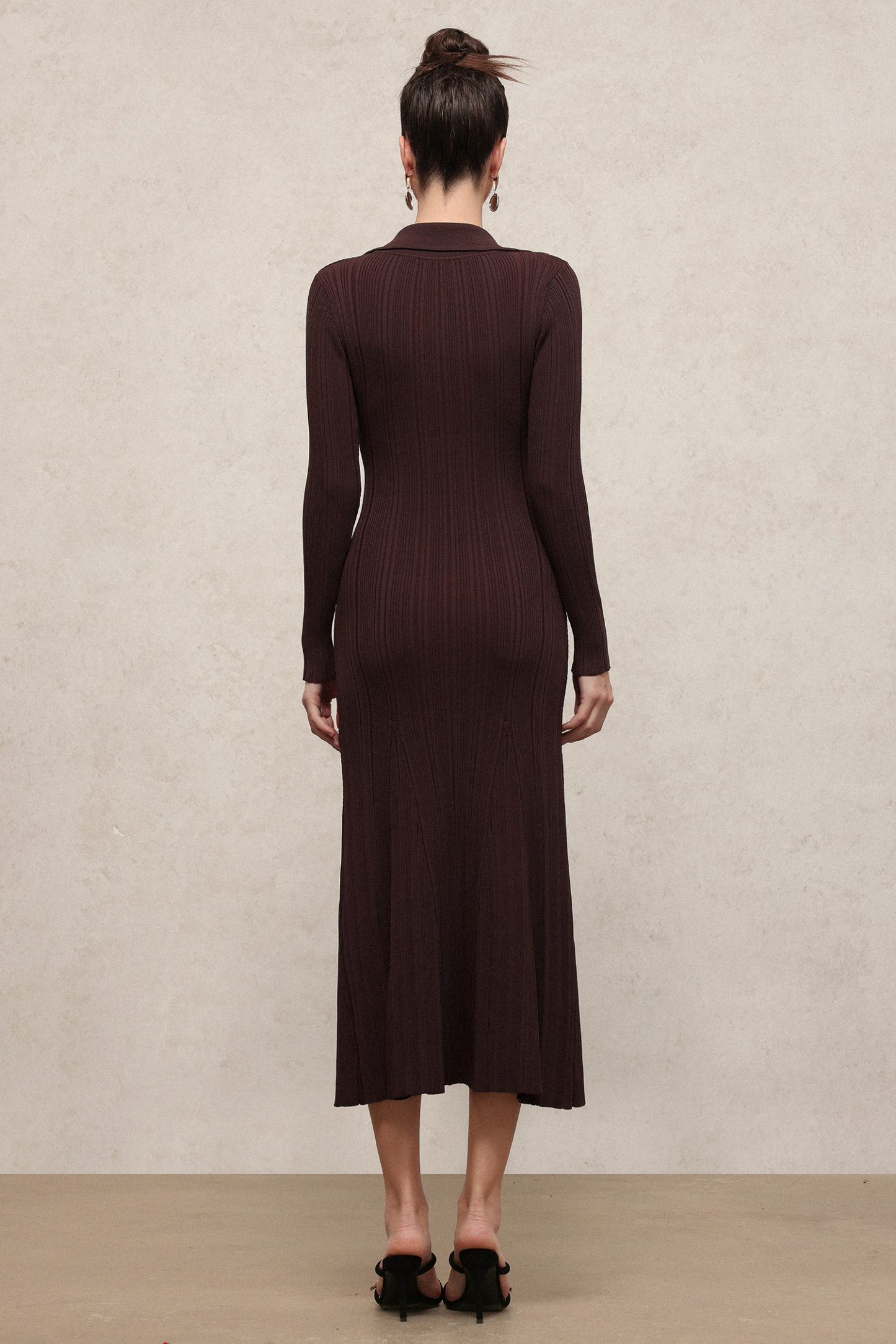 Rika Elegant Contour V Neck Long Sleeve Knit Maxi Dress