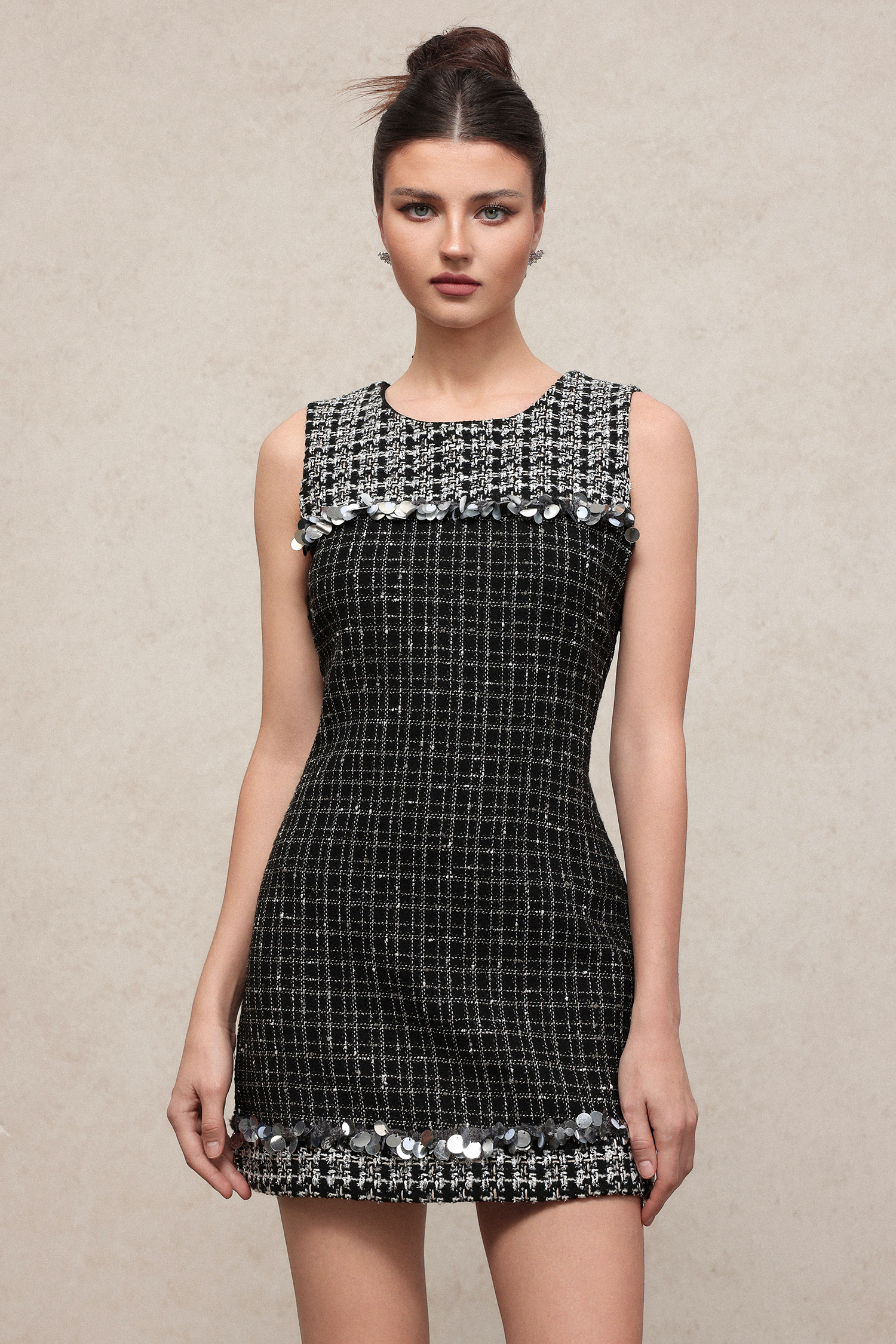 Spola Elegant Contour Round Neck Sleeveless Sequin Tweed Mini Dress