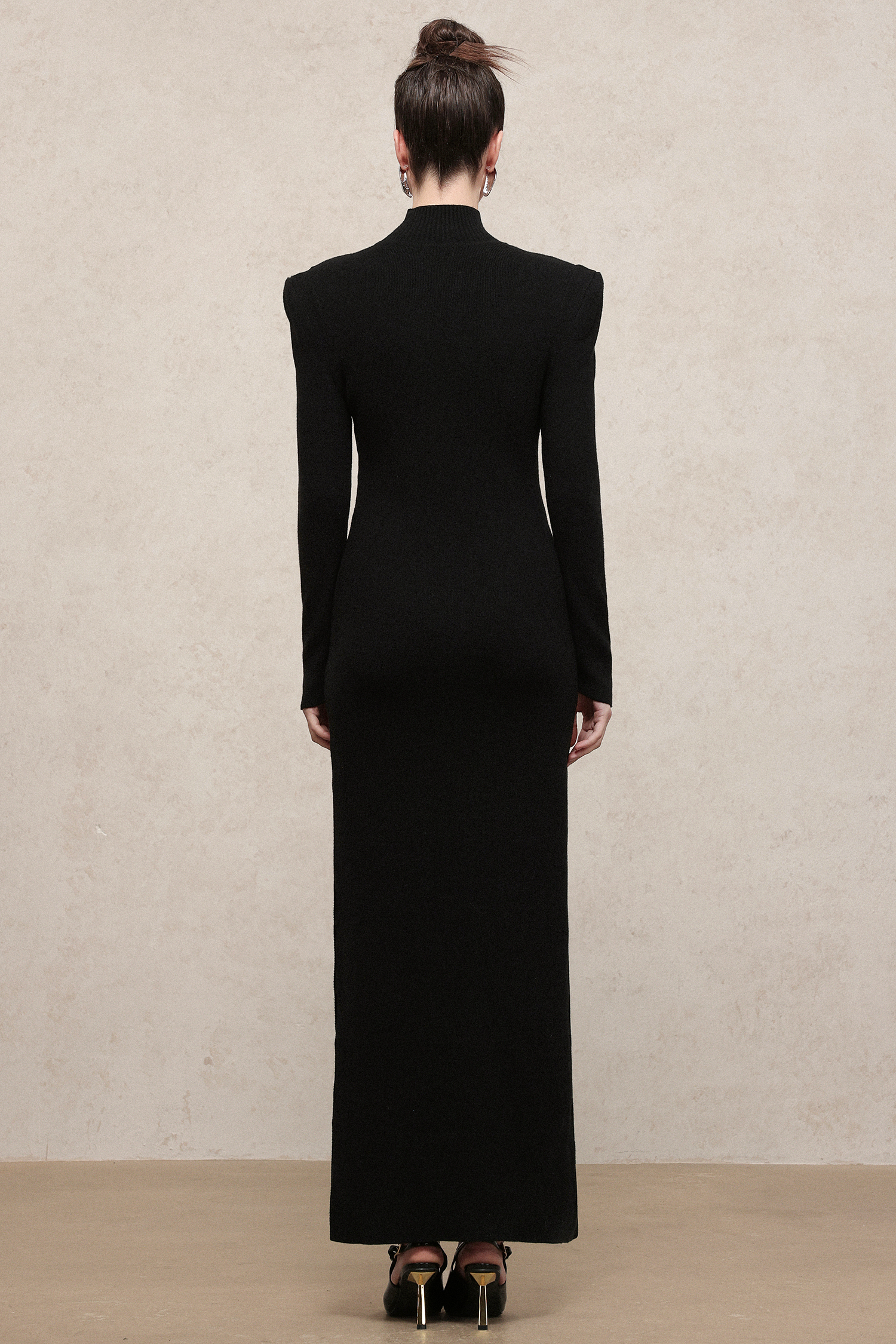 Daphne Edgy Contour Long Sleeve Leather Belt Knit Maxi Dress