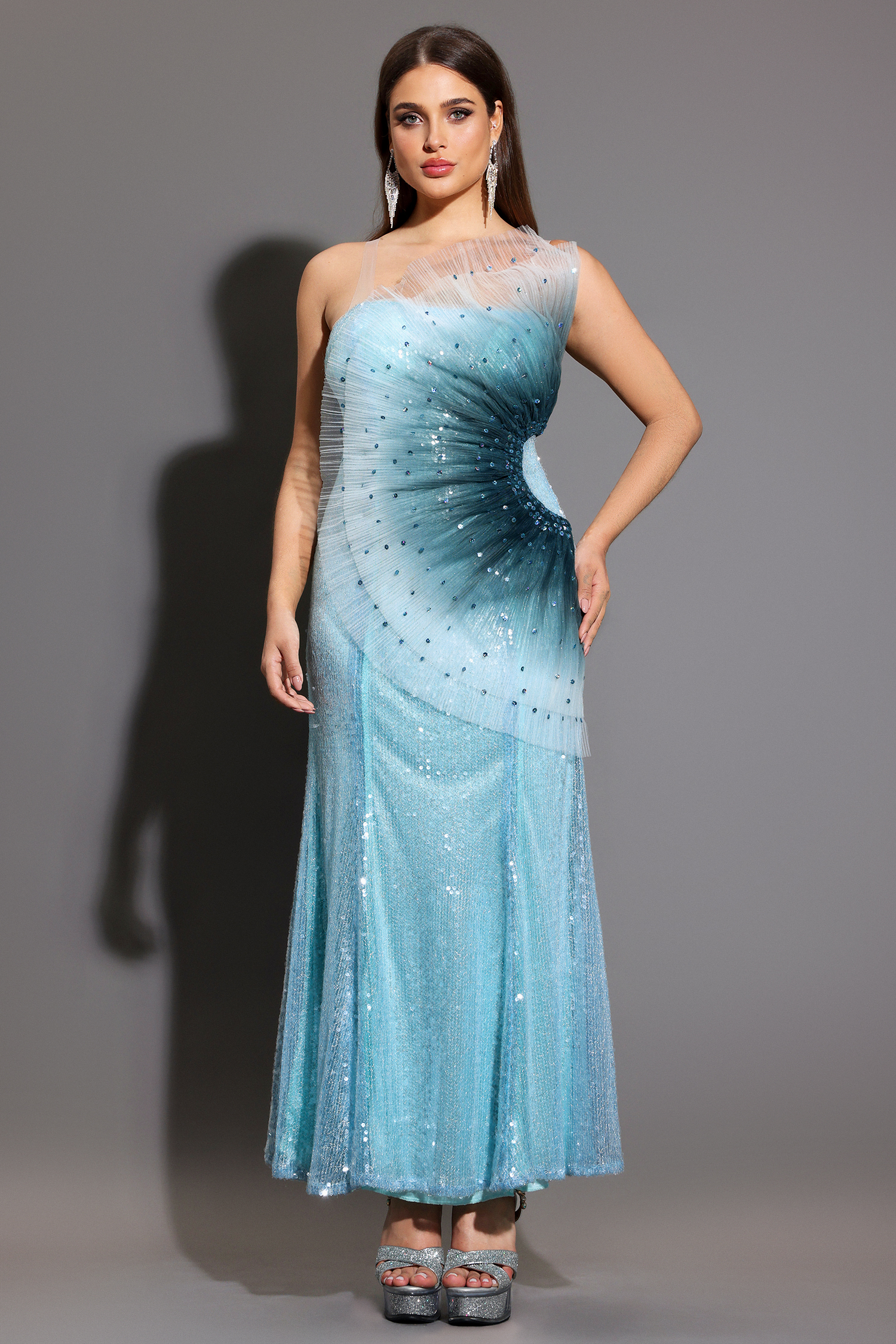 Kiwis Sleeveless Fish Tail Sequins Maxi Dress