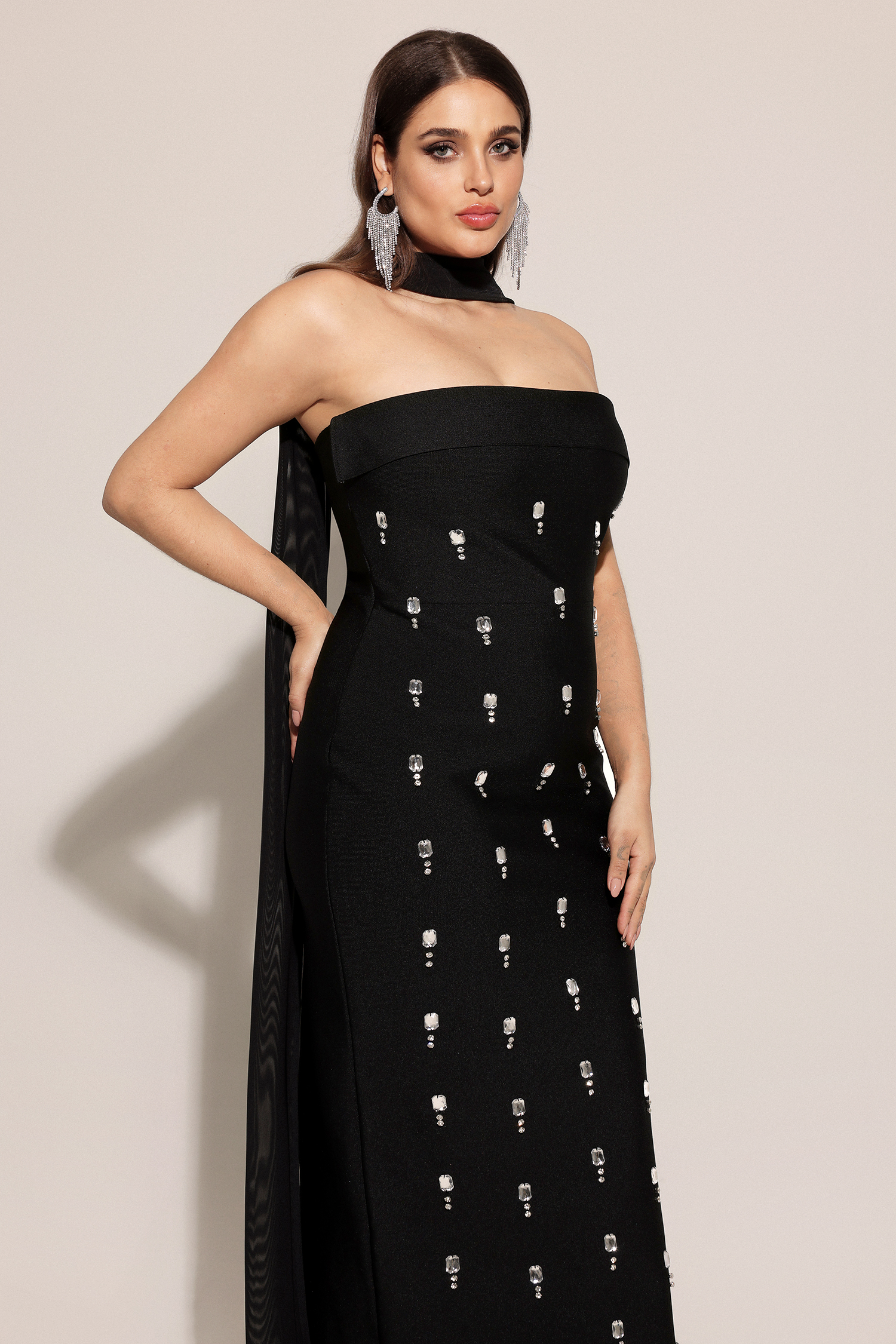 Nadja Sleeveless Diamond Bunting Bandage Maxi Dress