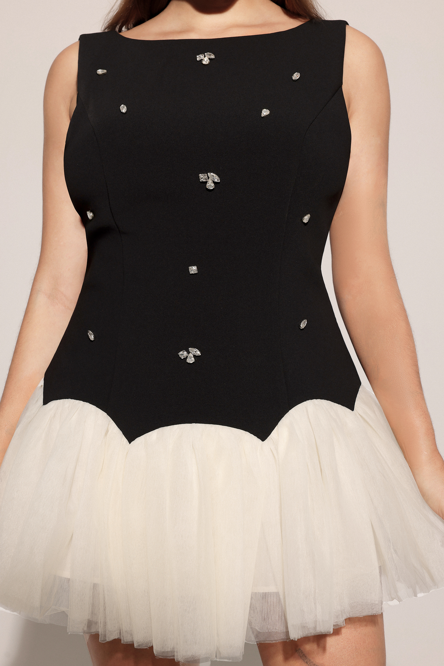 Salamo Sleeveless Diamond Mini Dress