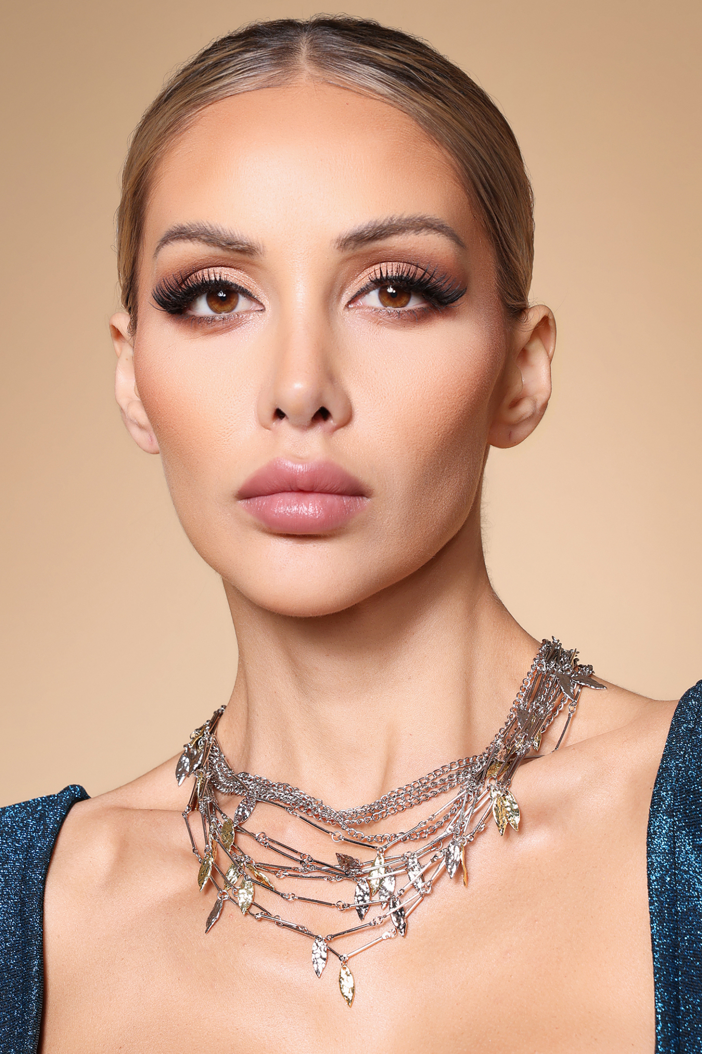 Villa Multi Layer Chain Leaves Necklace