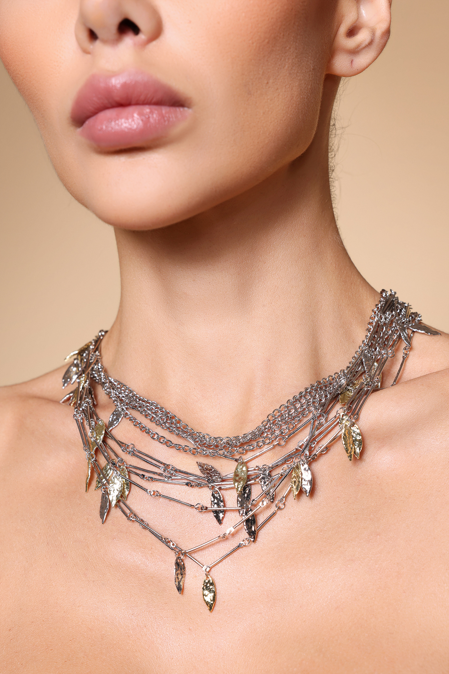 Villa Multi Layer Chain Leaves Necklace