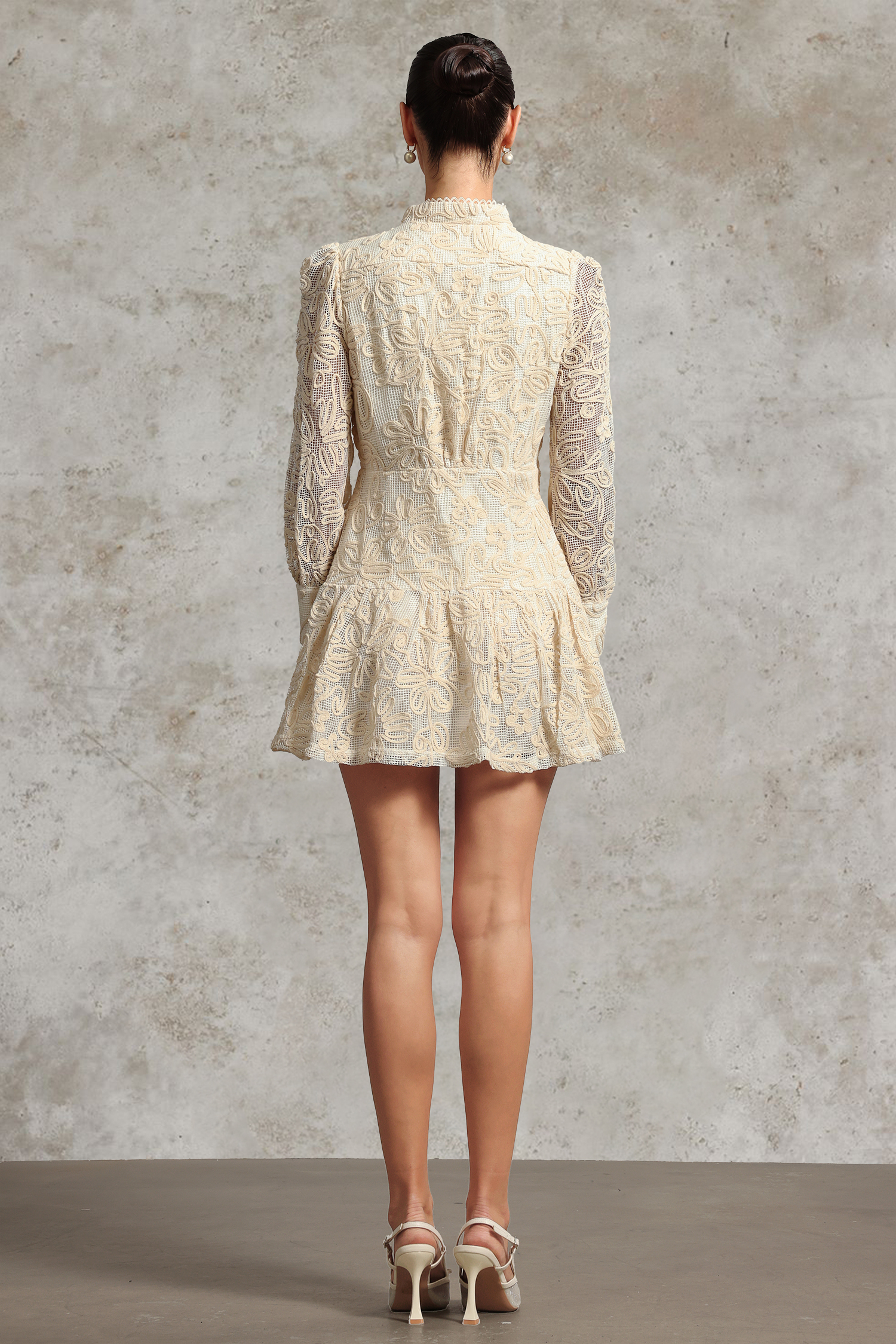 Wenda Resort Long Sleeve Floral Woven Mini Dress
