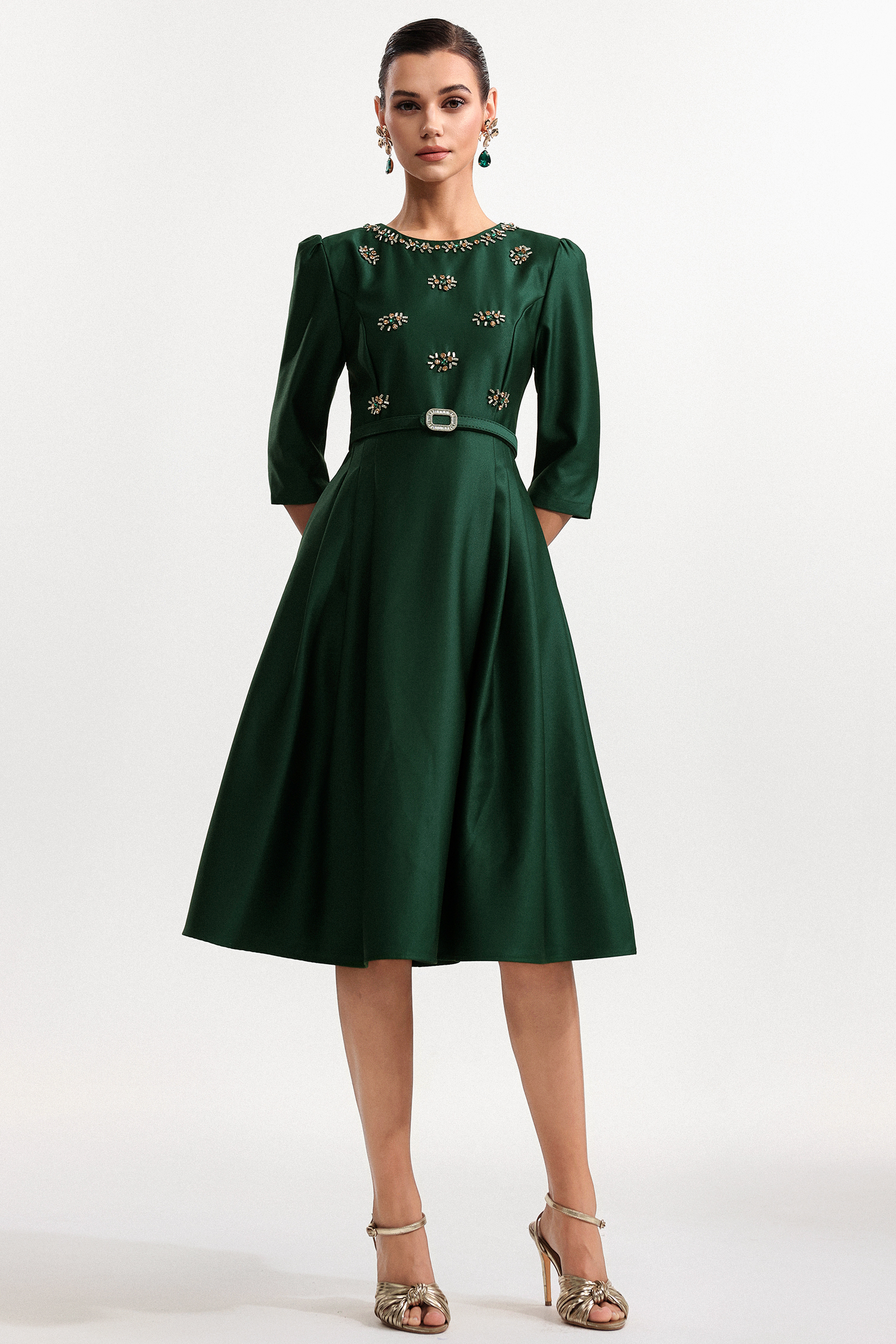 Unico Vintage Cinched Waist Round Neck Half Sleeve Rhinestone Woven Midi Dress