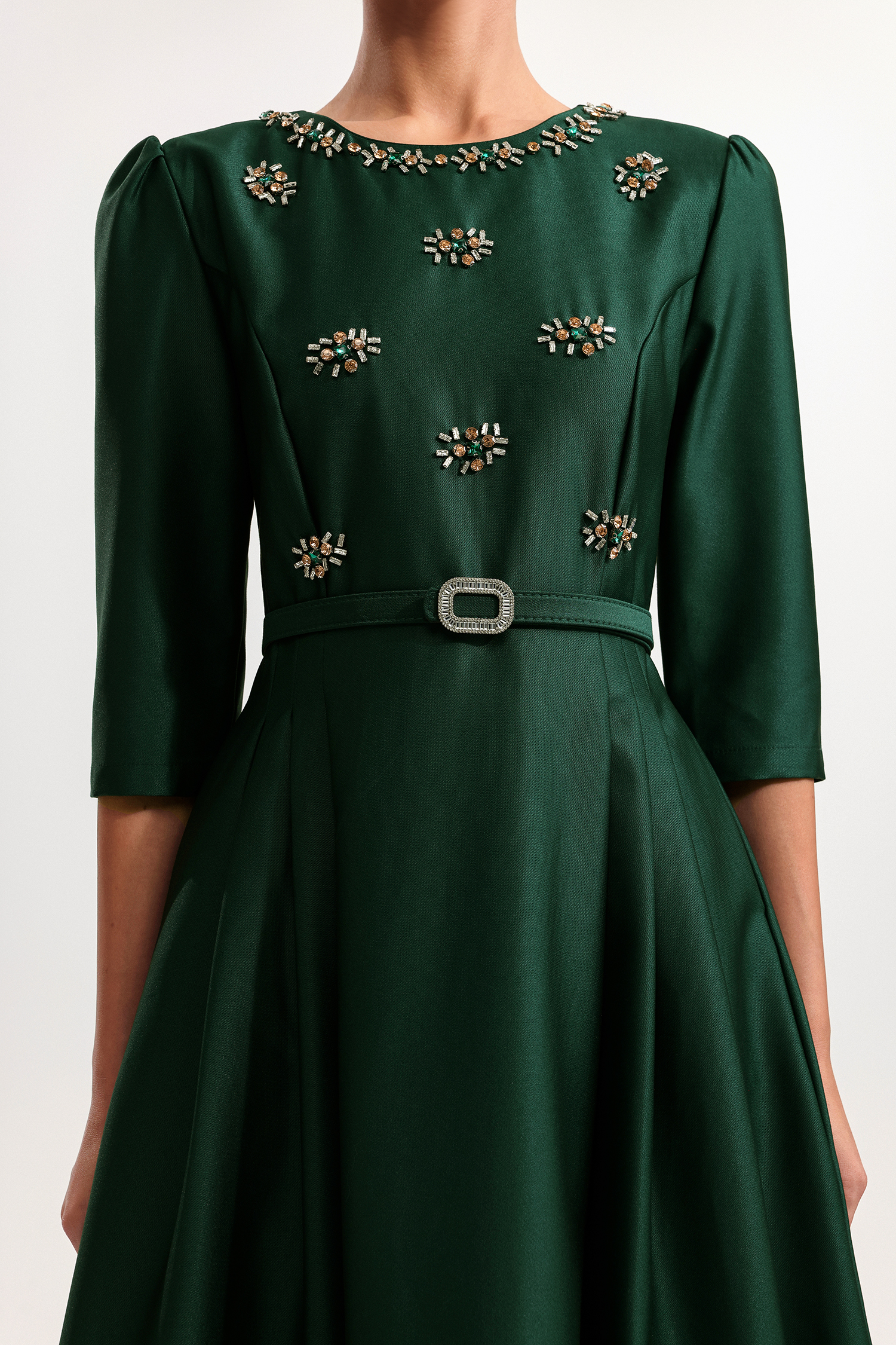 Unico Vintage Cinched Waist Round Neck Half Sleeve Rhinestone Woven Midi Dress