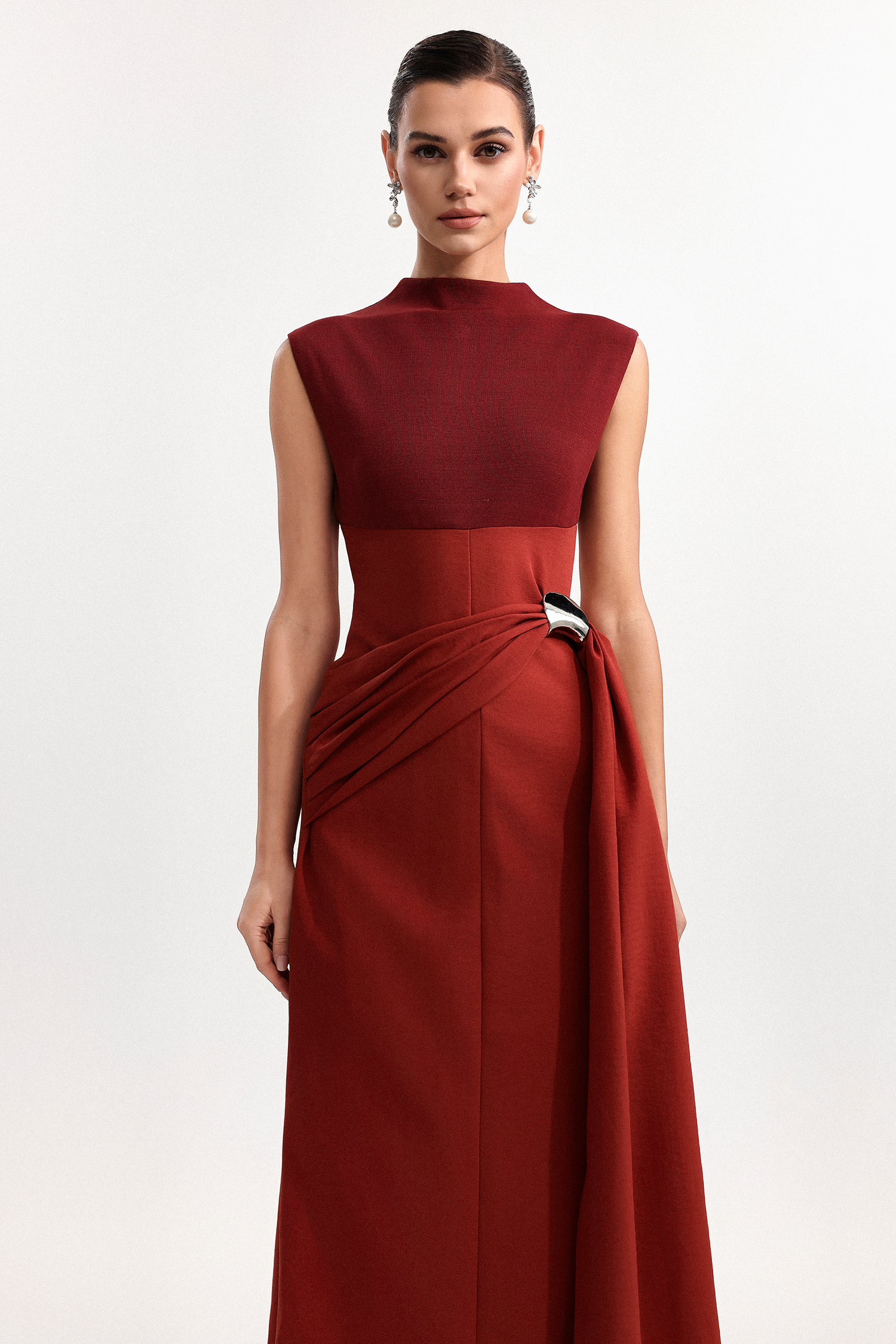 Elana Elegant Cinched Waist Sleeveless Pleated Woven Maxi Dress