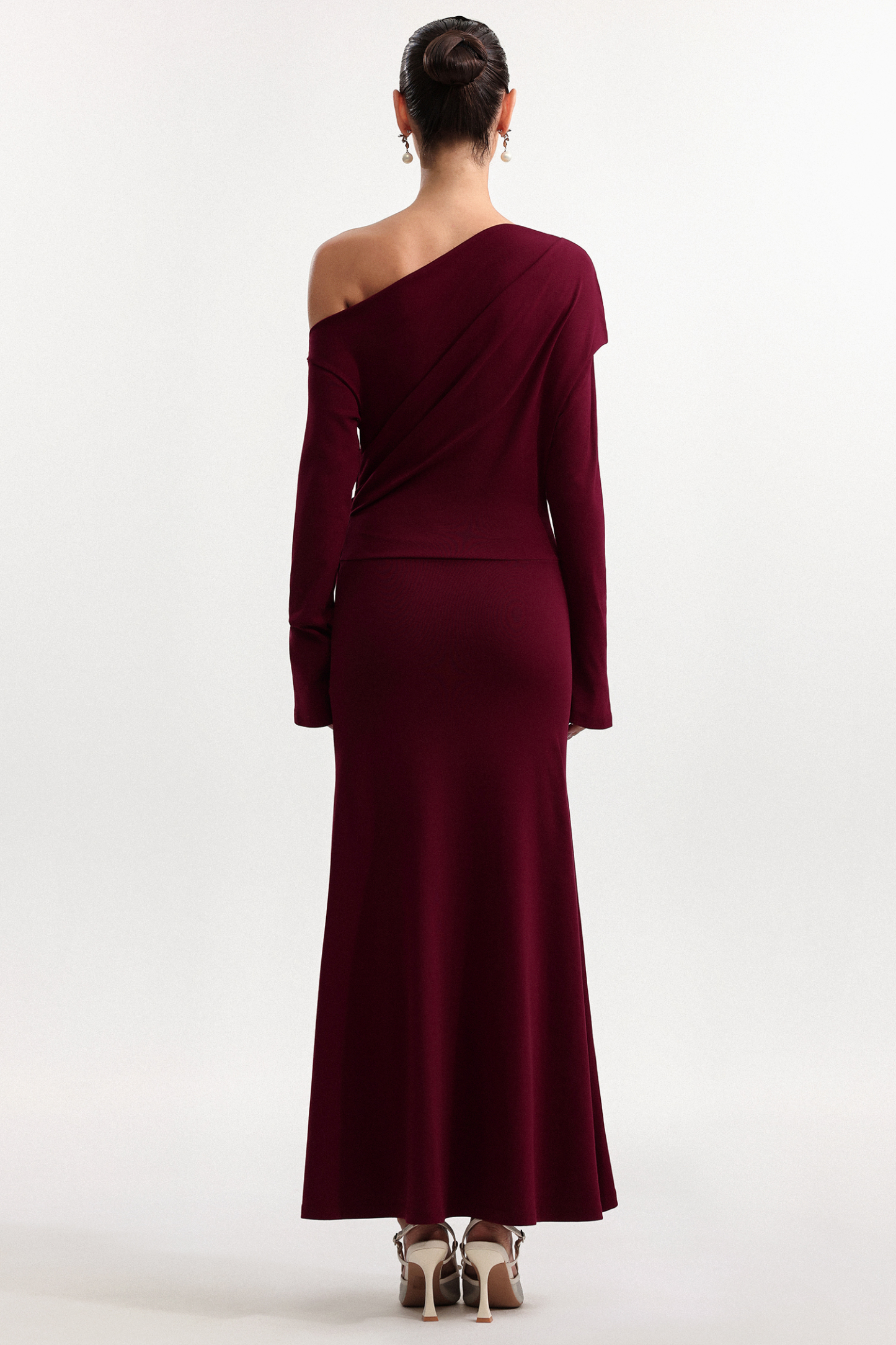 Etta Elegant Cinched Waist Off Shoulder Long Sleeve Knit Maxi Dress