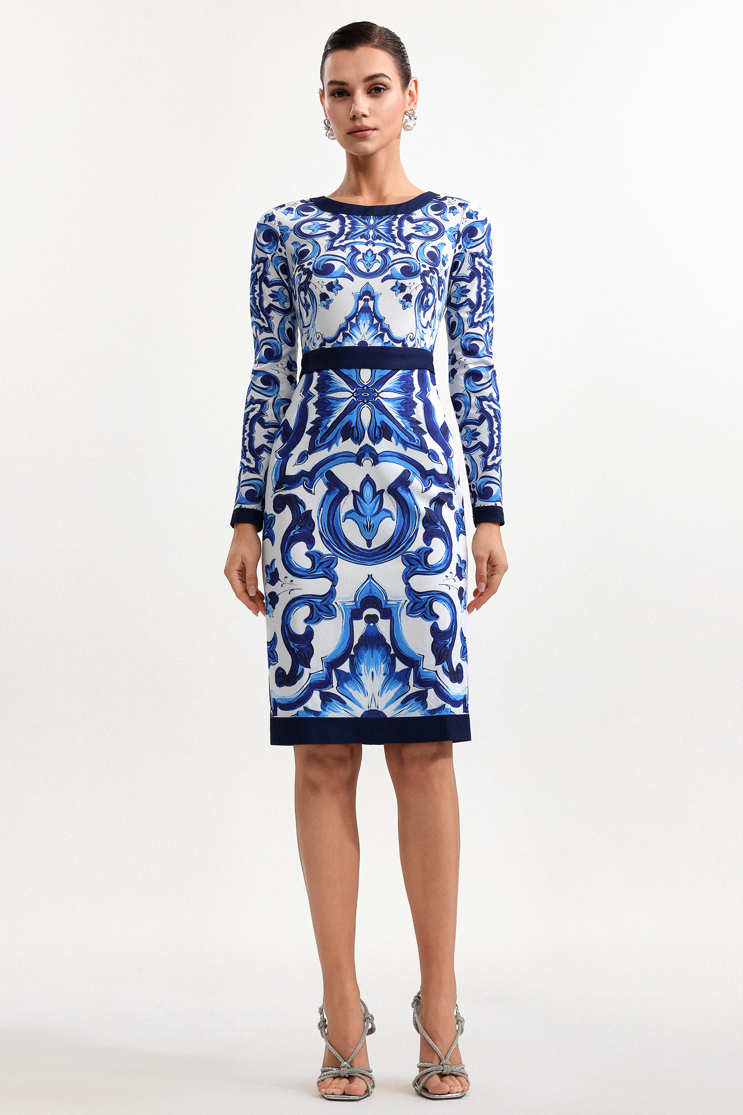 Nerlii Classic Tailored Round Neck Long Sleeve Printed Woven Midi Dress