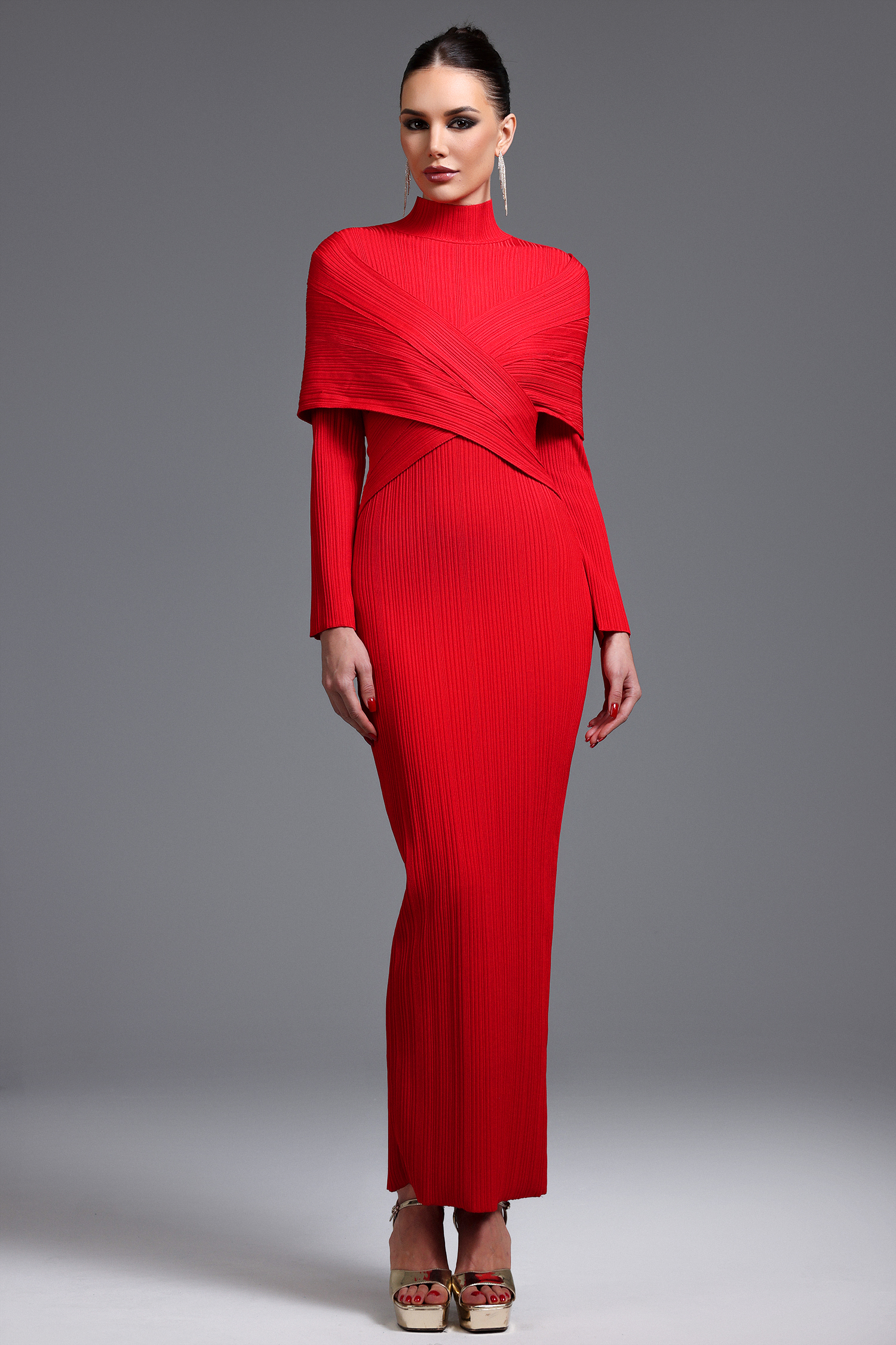 Halee Chic Contour Long Sleeve Pleated Maxi Dress