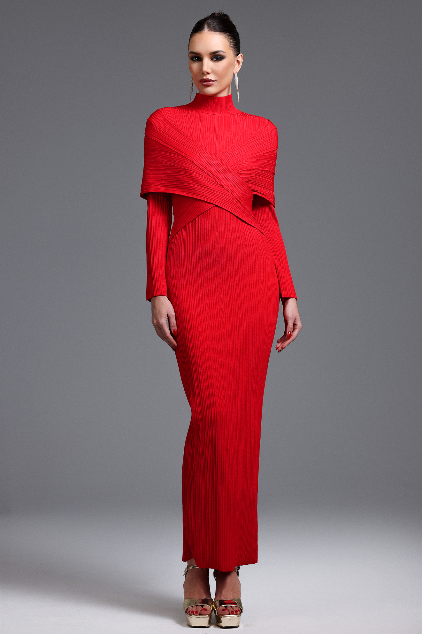 Halee Chic Contour Long Sleeve Pleated Maxi Dress