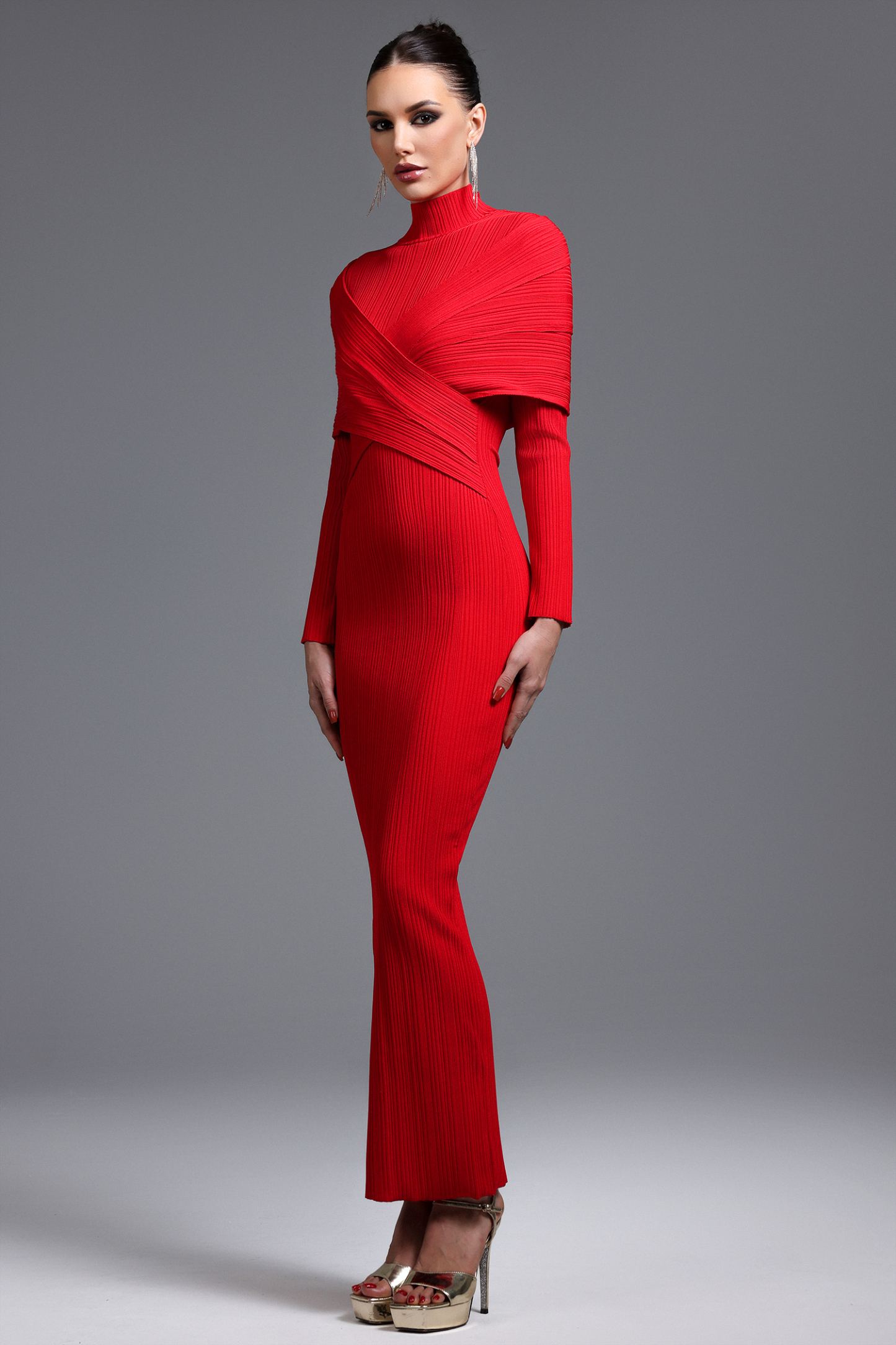 Halee Chic Contour Long Sleeve Pleated Maxi Dress