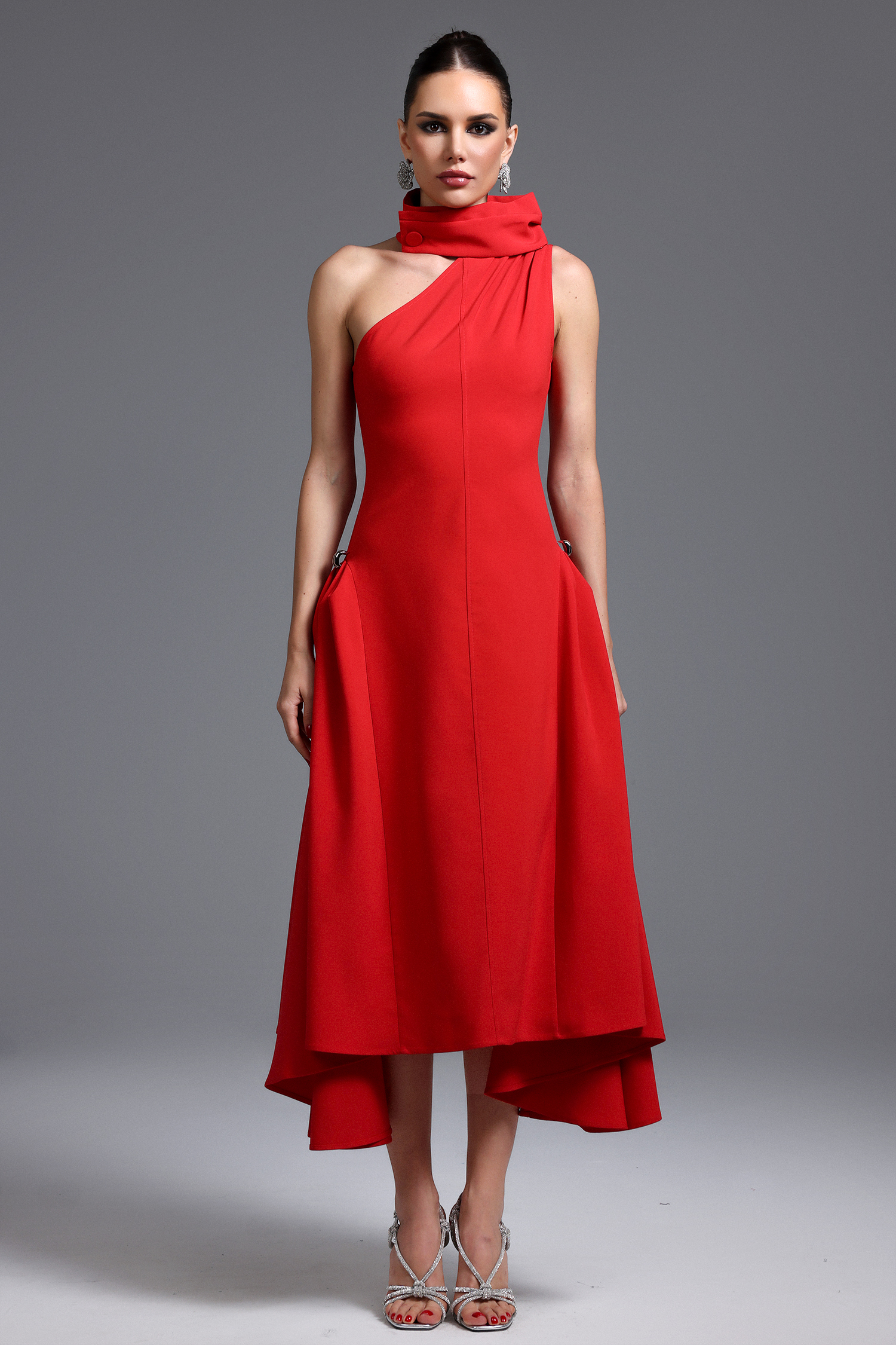 Veren Classic Tailored One Shoulder Detachable Collar Maxi Dress