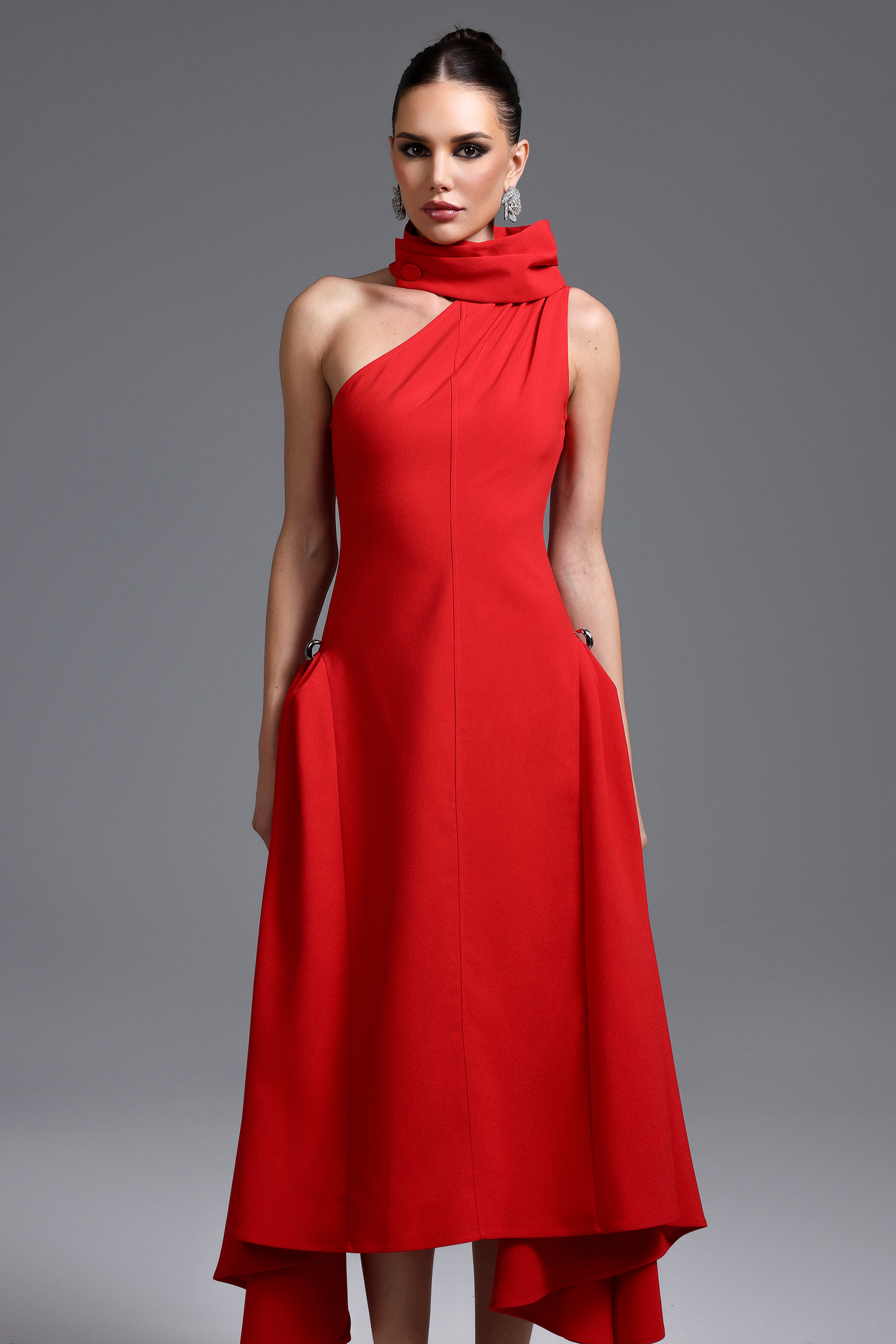 Veren Classic Tailored One Shoulder Detachable Collar Maxi Dress
