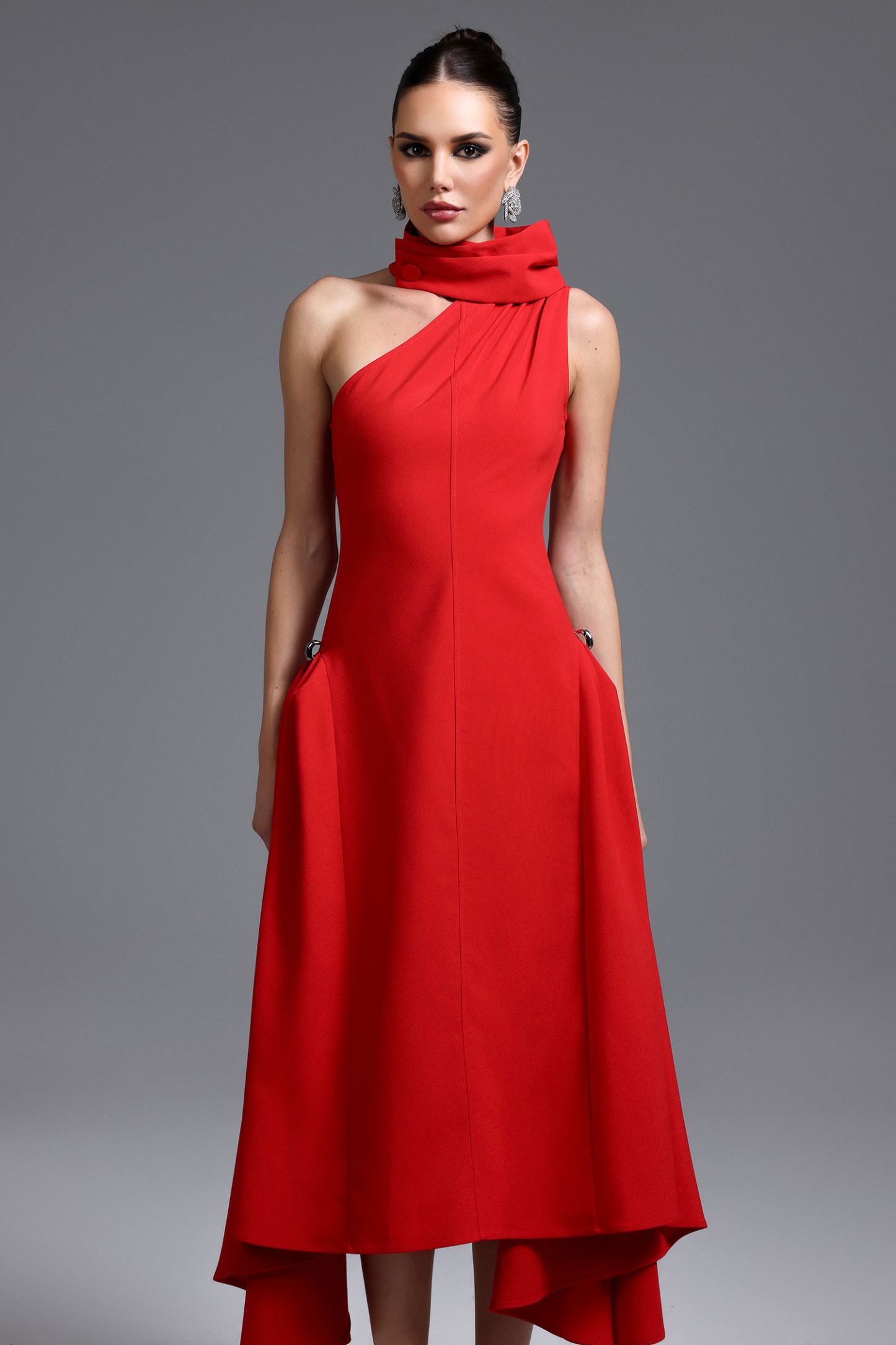 Veren Classic Tailored One Shoulder Detachable Collar Maxi Dress