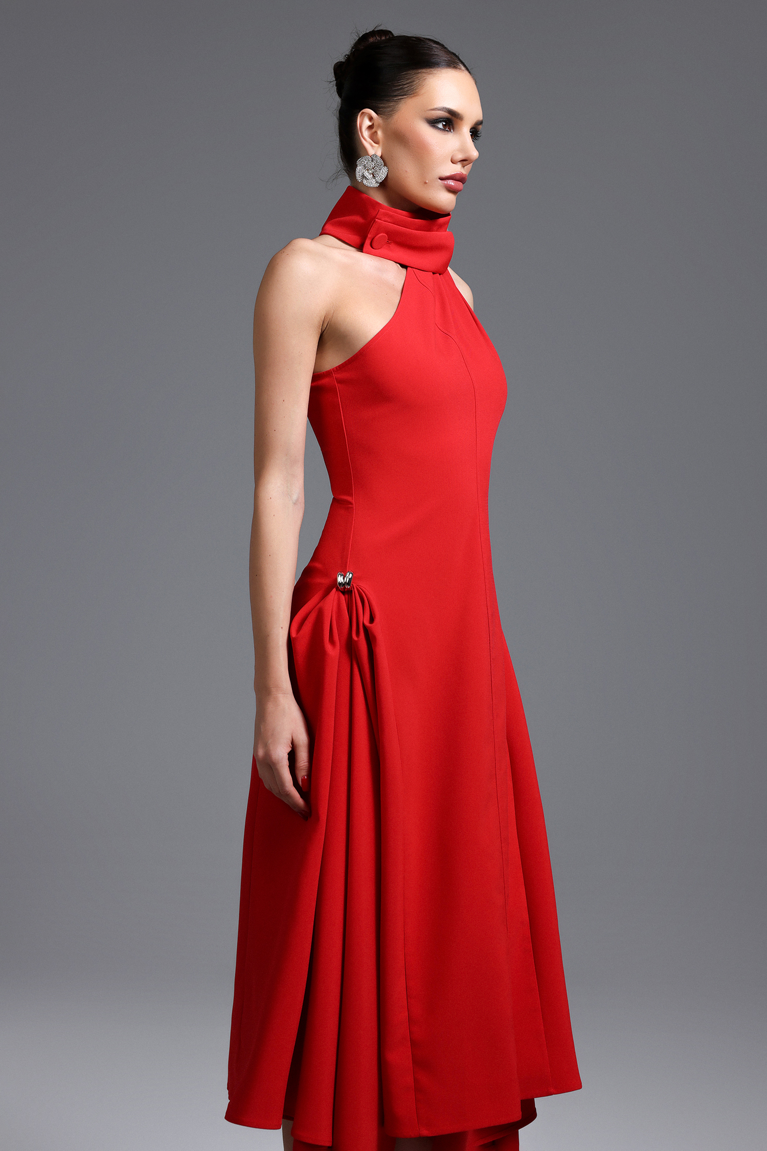 Veren Classic Tailored One Shoulder Detachable Collar Maxi Dress