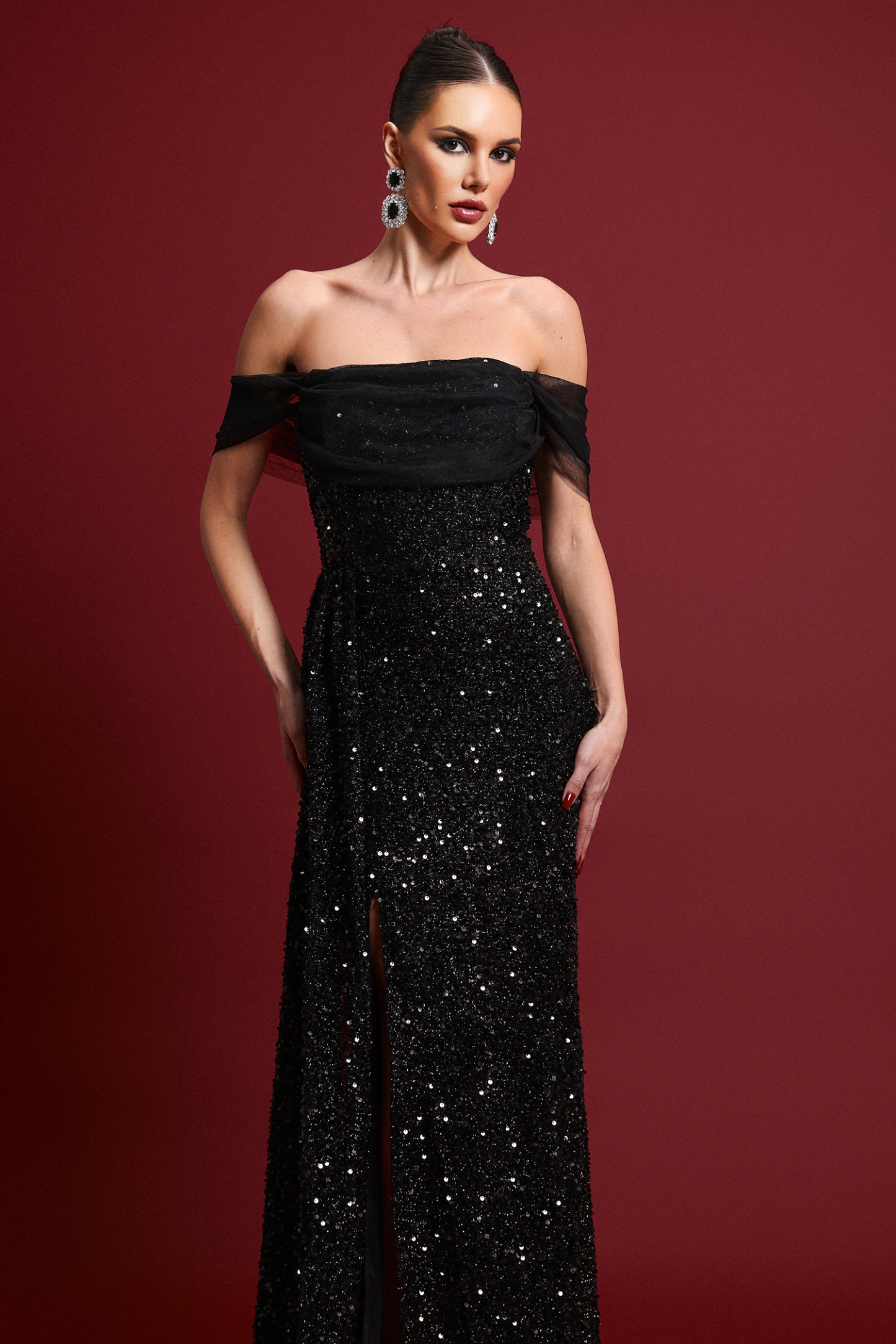 Elio Glamorous Contour Off Shoulder Sequin Maxi Dress