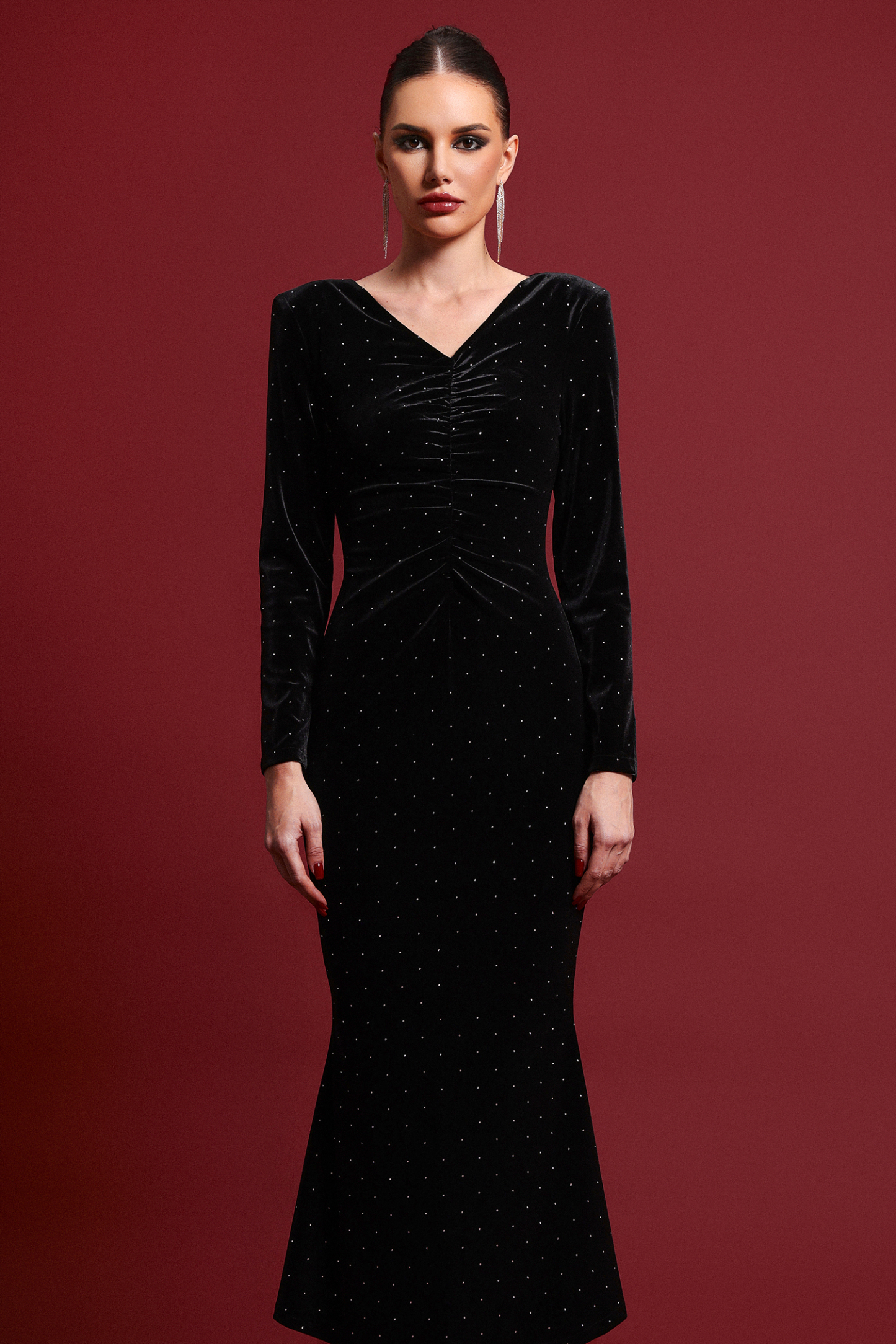 Eigra Classic Contour V Neck Long Sleeve Ruched Velvet Maxi Dress