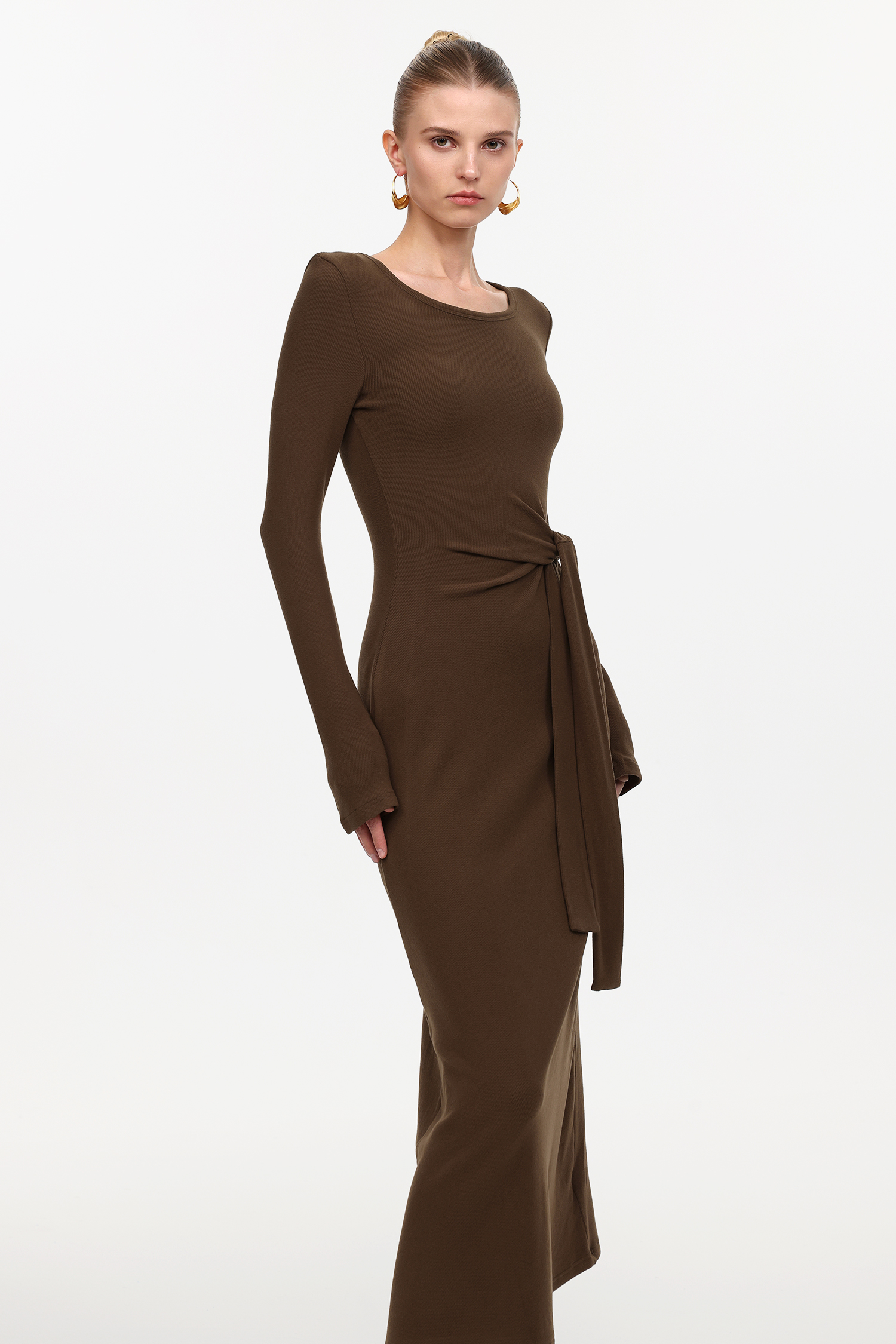 Felia Elegant Contour Round Neck Long Sleeve Knot Knit Maxi Dress