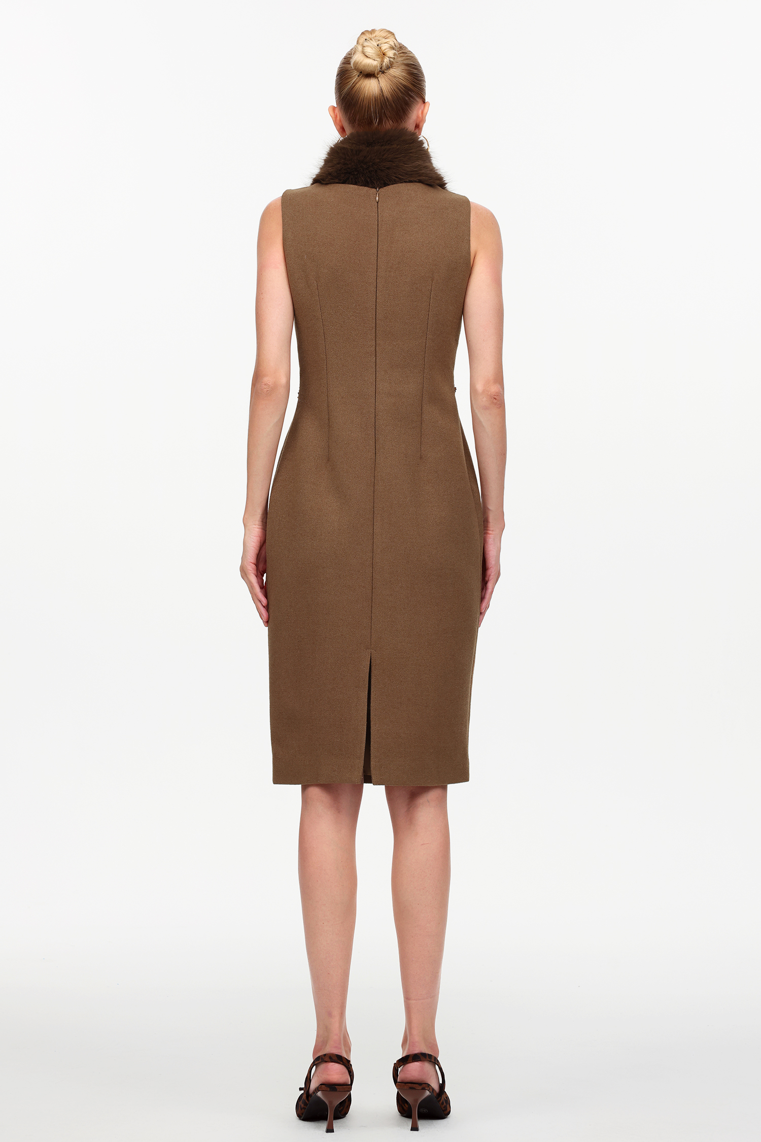 Erise Elegant Tailored Sleeveless Faux Fur Woven Midi Dress