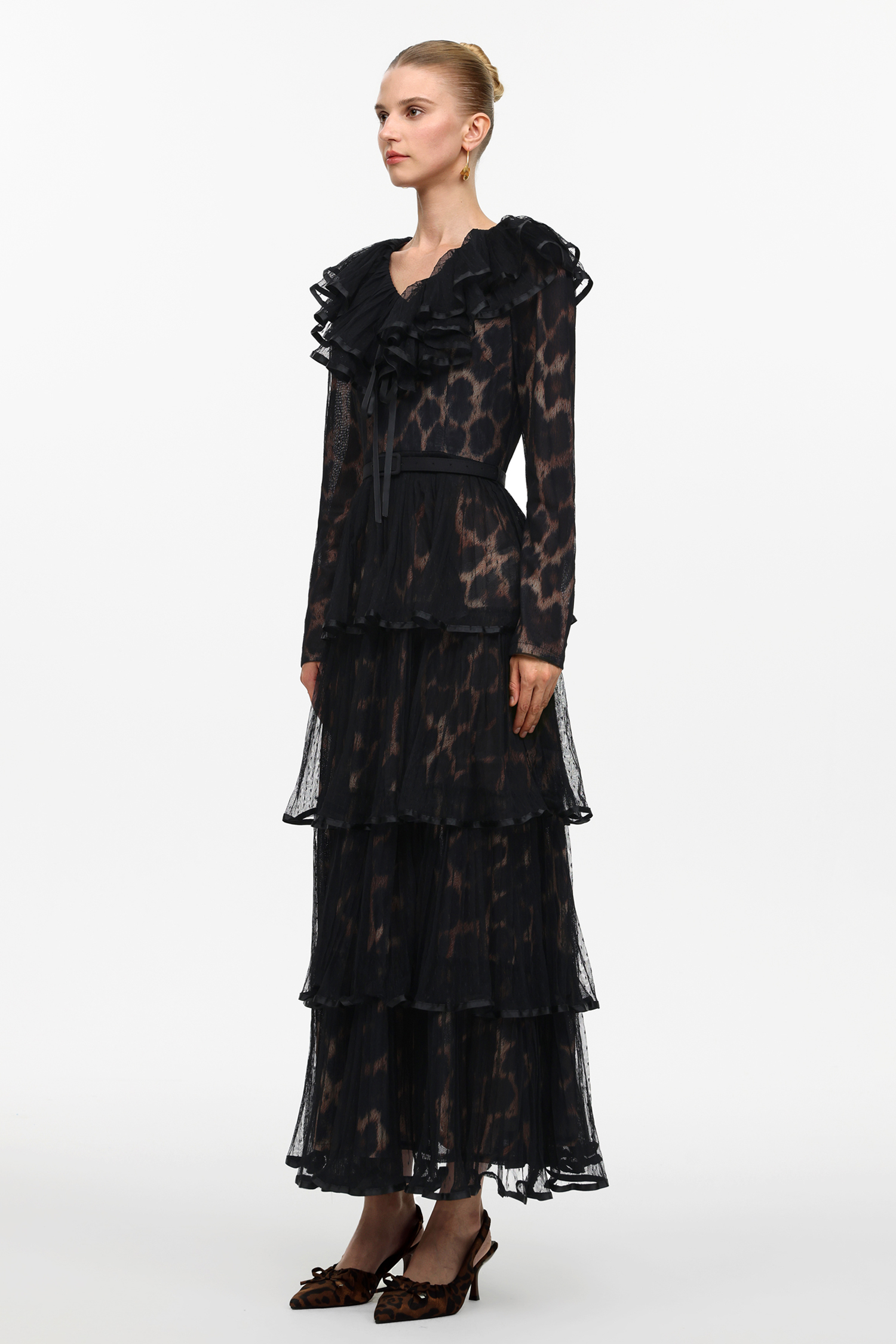 Ikira V-Neck Long Sleeves Layered Folds Black Maxi Dress