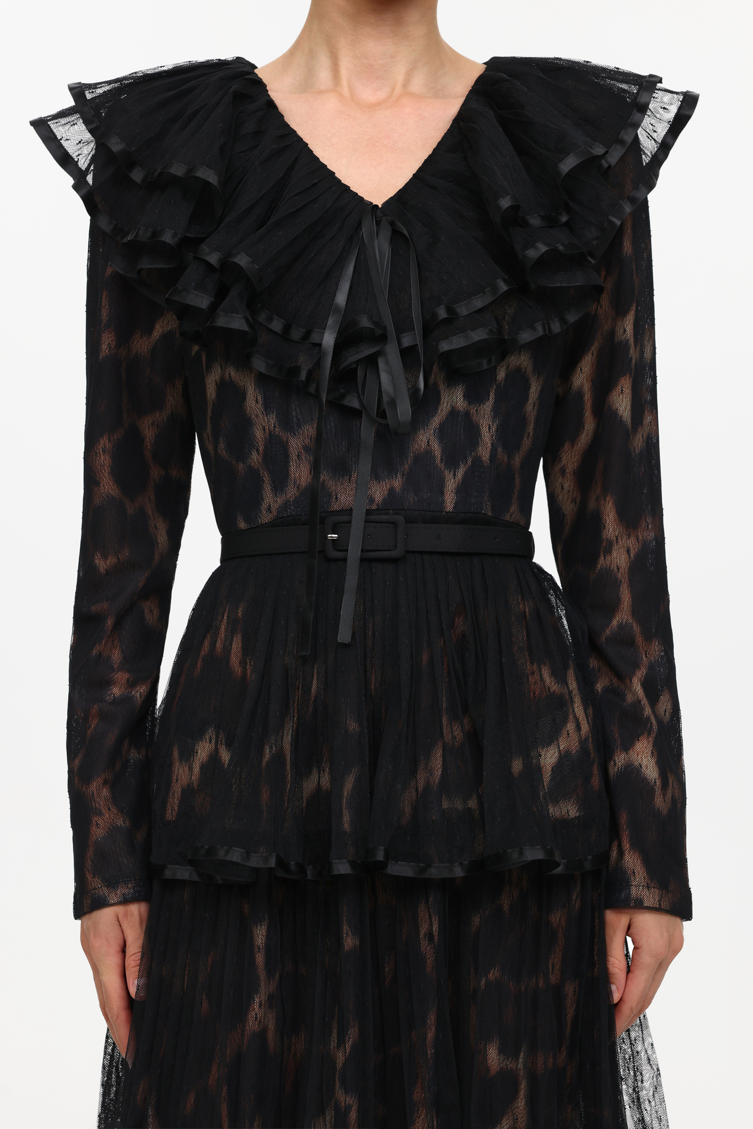 Ikira V-Neck Long Sleeves Layered Folds Black Maxi Dress