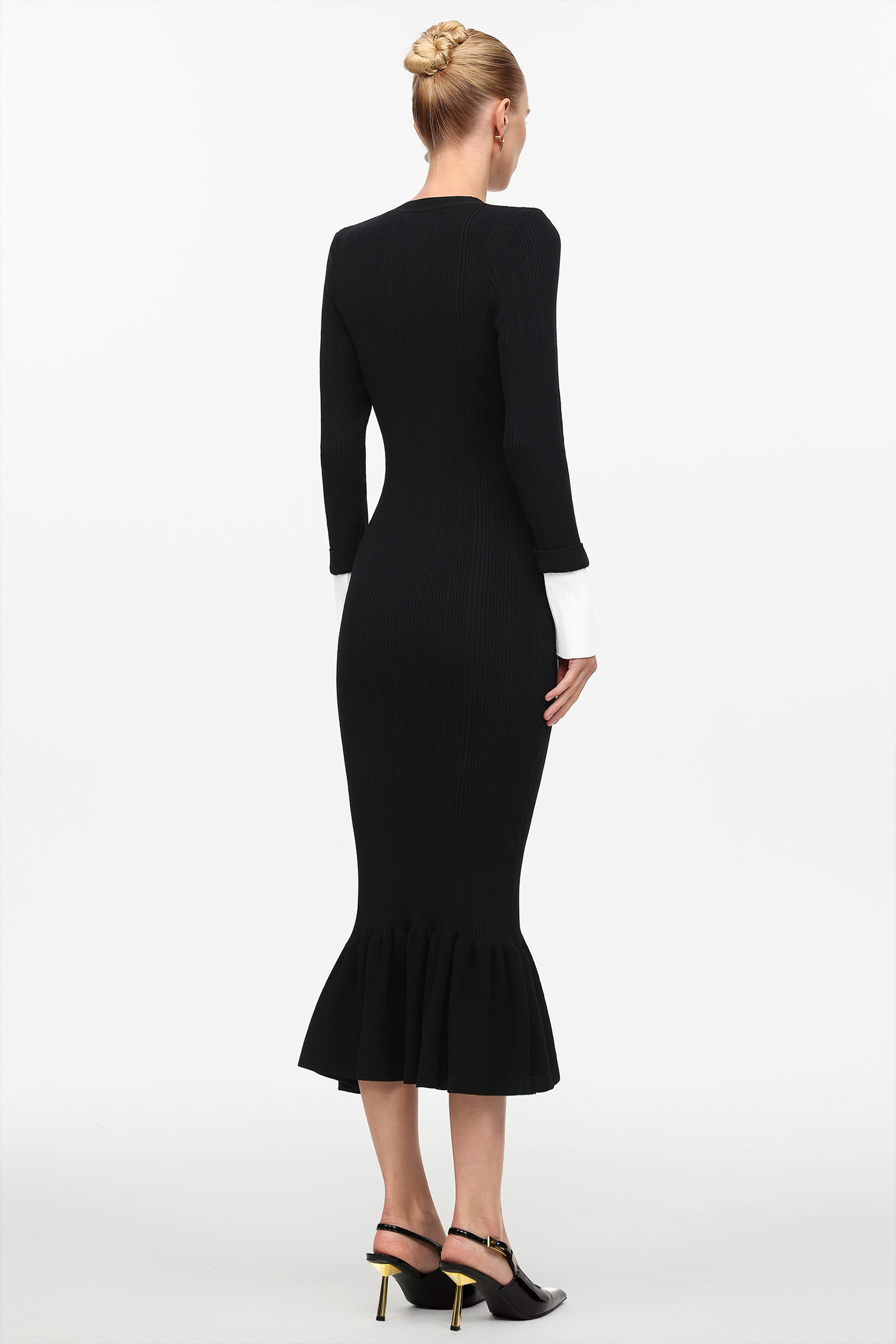 Olapa Elegant Contour V-Neck Long Sleeve Knit Maxi Dress