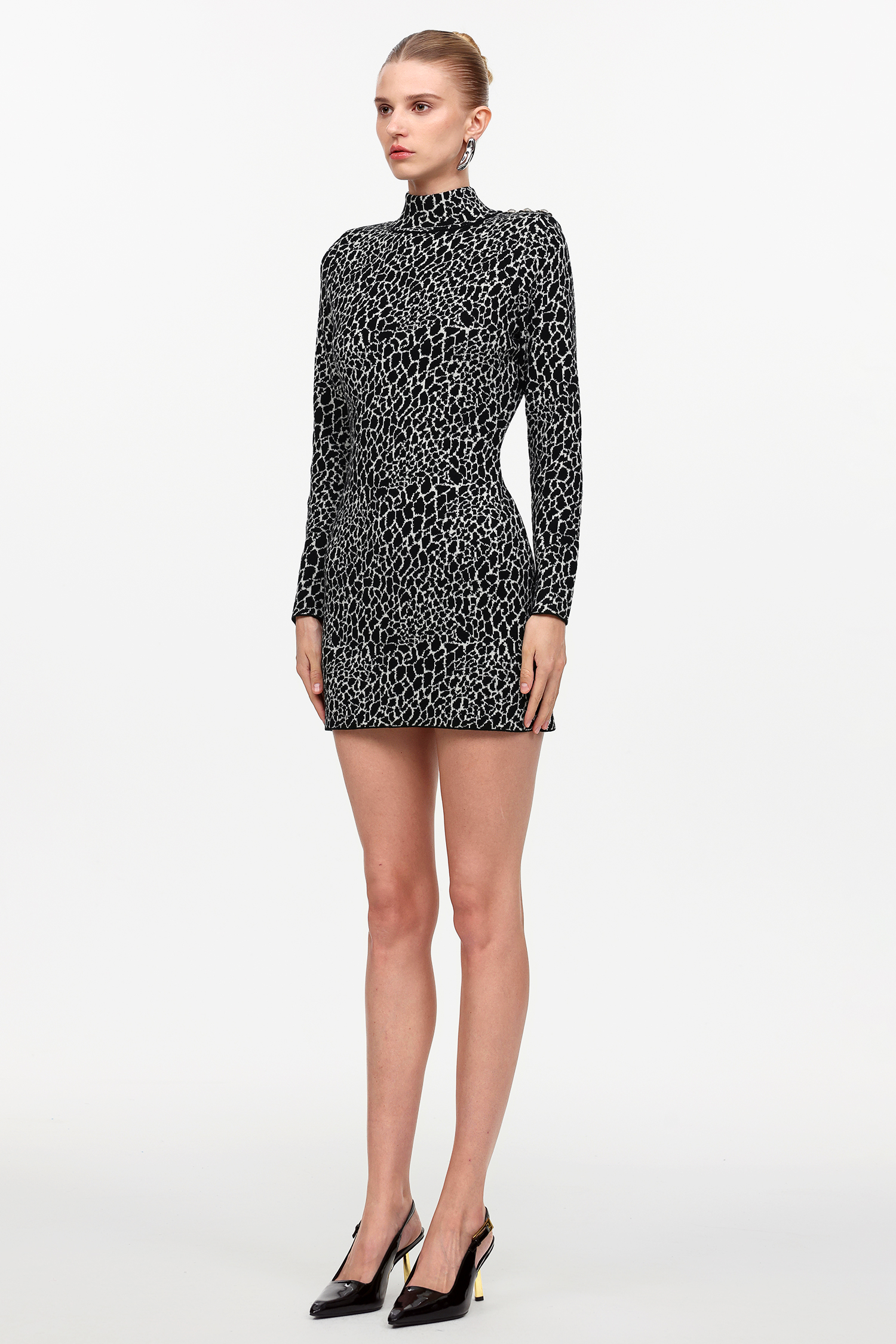 Ierra Chic Contour Long Sleeve Knit Mini Dress