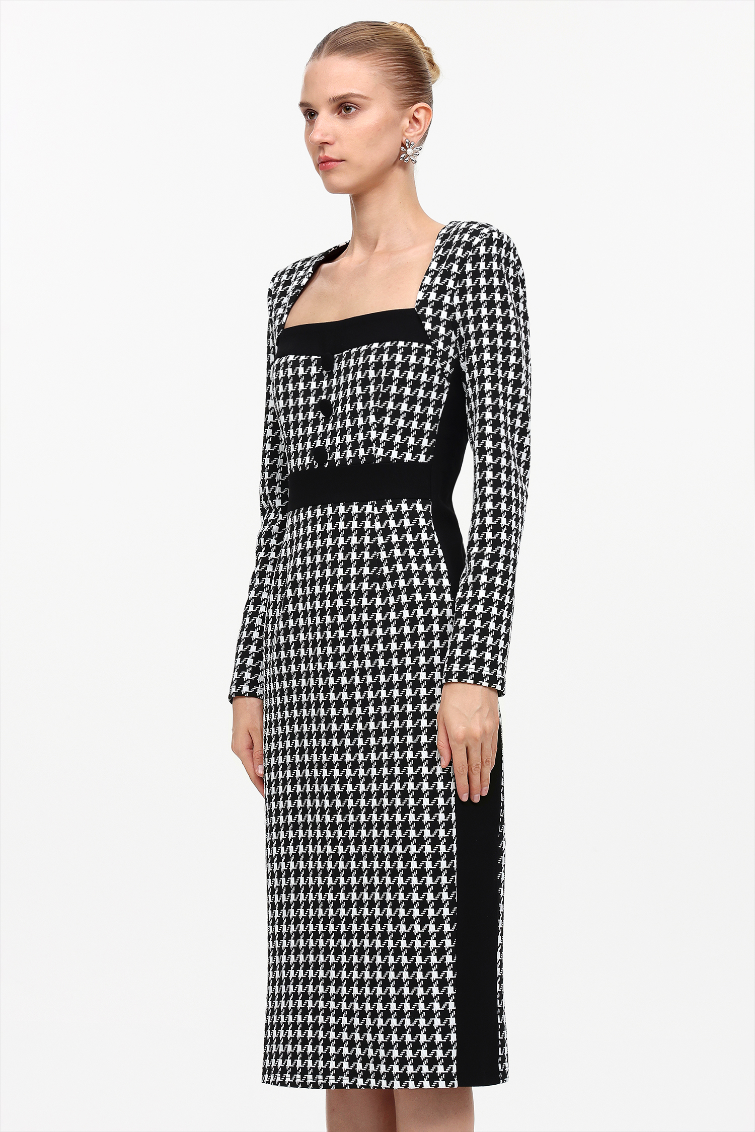 Waner Classic Cinched Waist Square Neck Long Sleeve Houndstooth Tweed Midi Dress